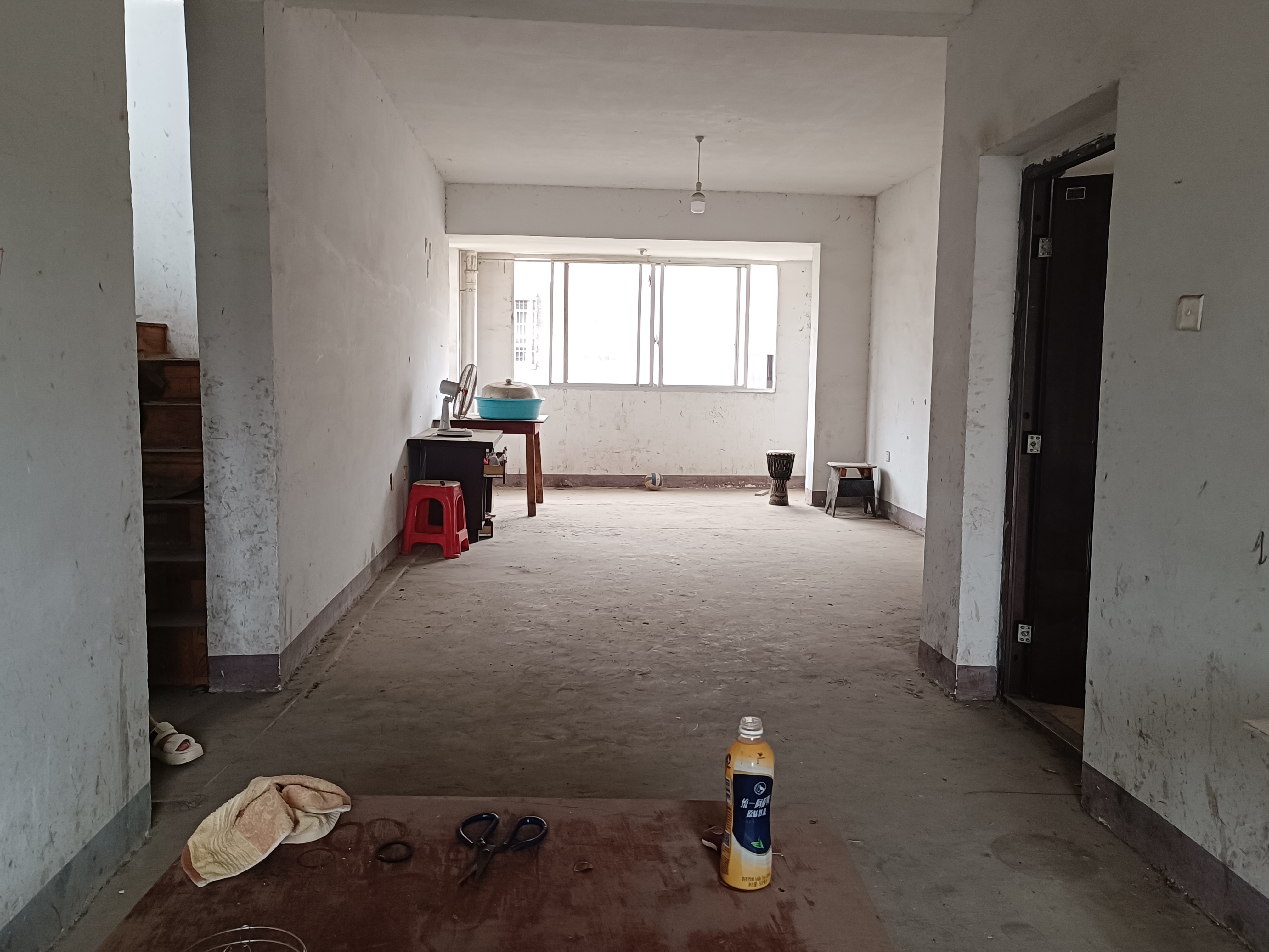 安泰小区 4室2厅2卫 55.0万 安泰小区 4室2厅2卫 55.0万室内图