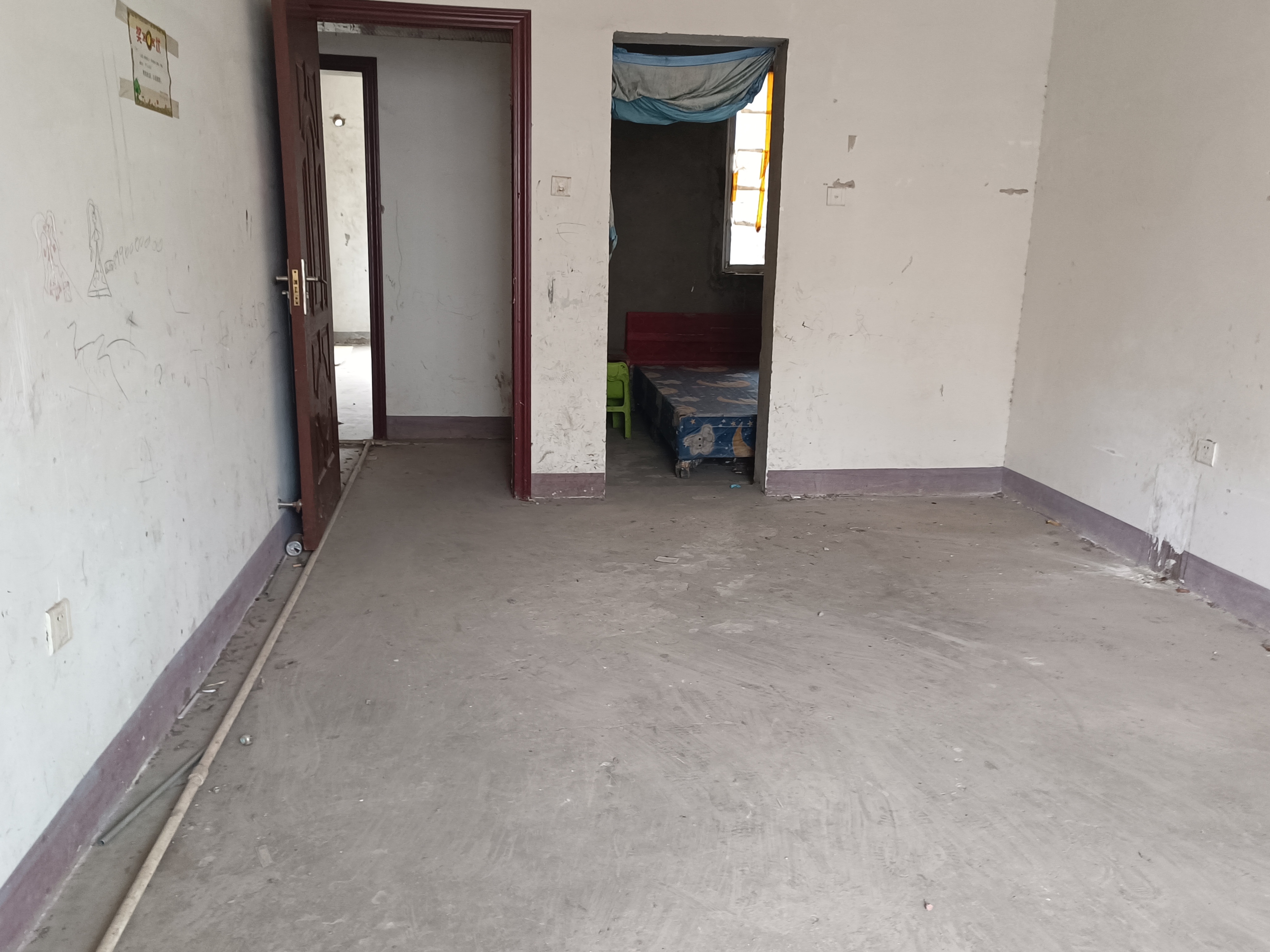 安泰小区 4室2厅2卫 55.0万 安泰小区 4室2厅2卫 55.0万室内图