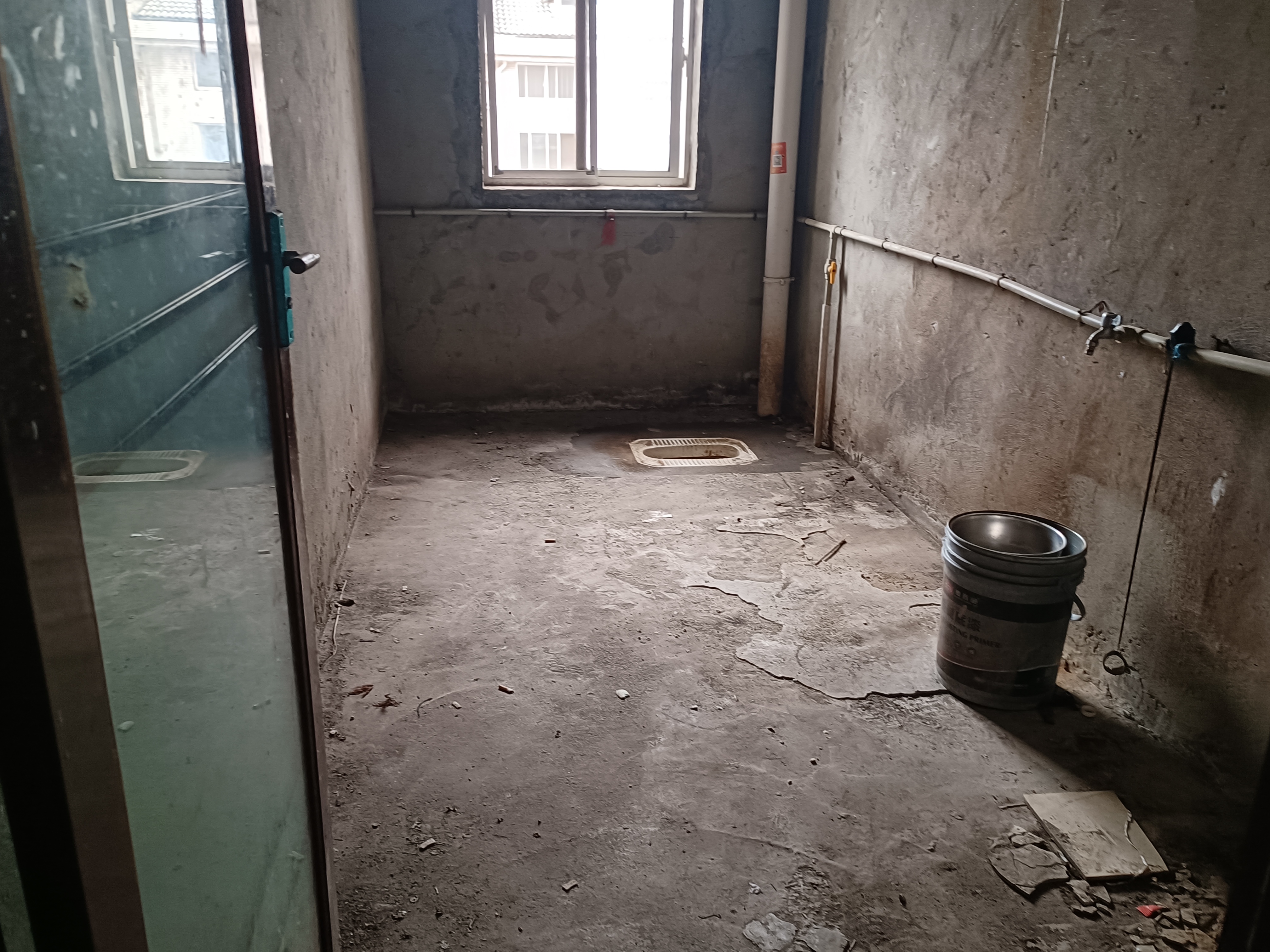 安泰小区 4室2厅2卫 55.0万 安泰小区 4室2厅2卫 55.0万室内图