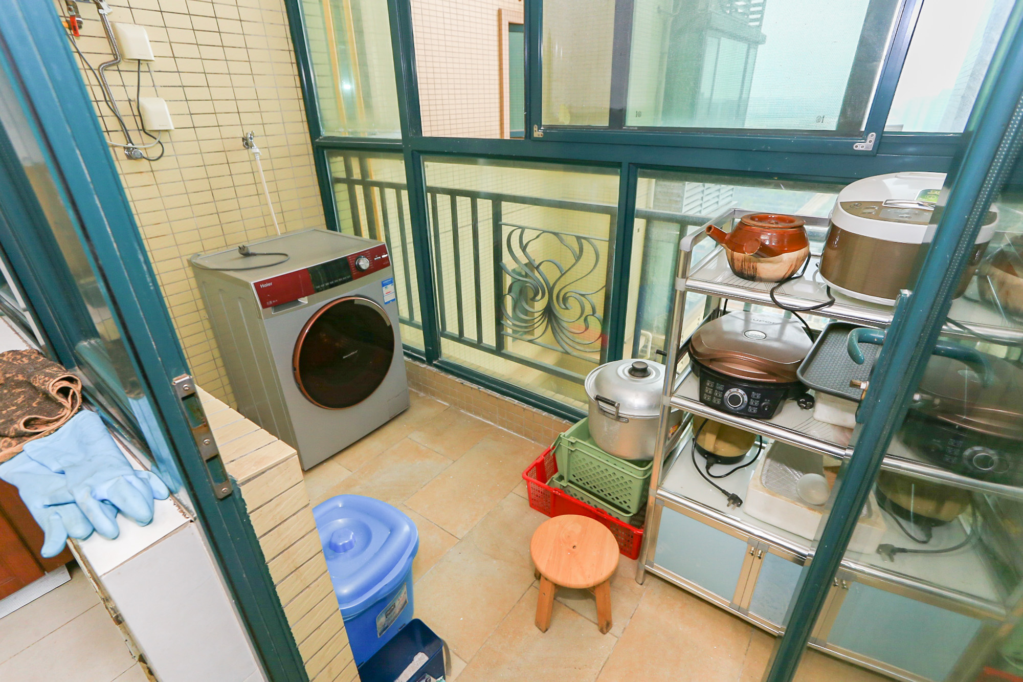 恒大名都  4室2厅1卫   117.00万阳台