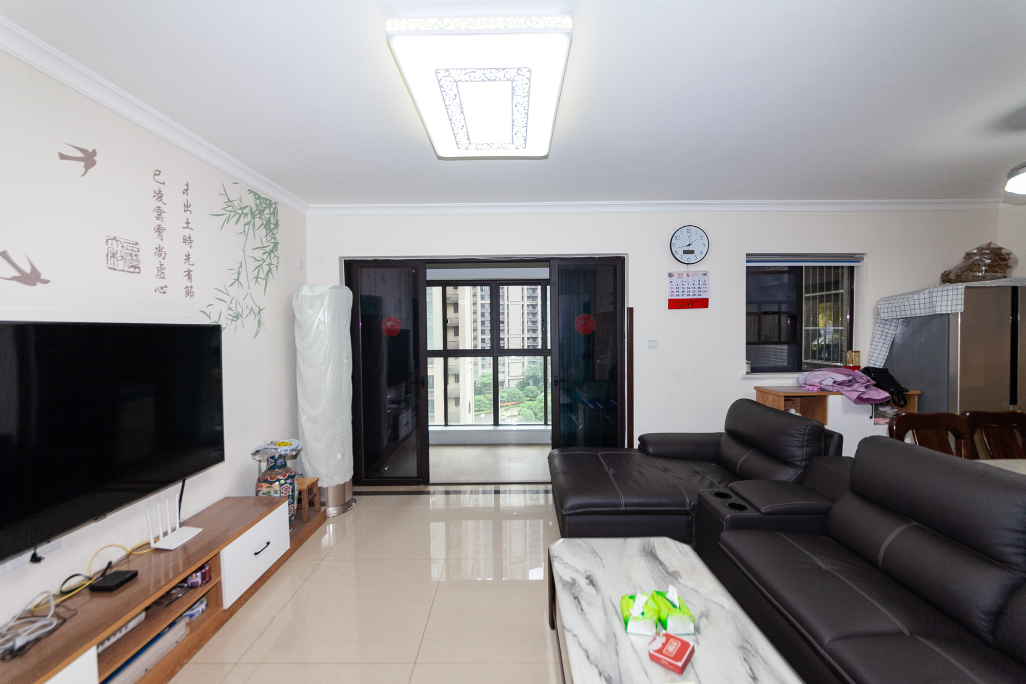 时代倾城二期 4室2厅2卫 132.0万 时代倾城二期 4室2厅2卫 132.0万客厅