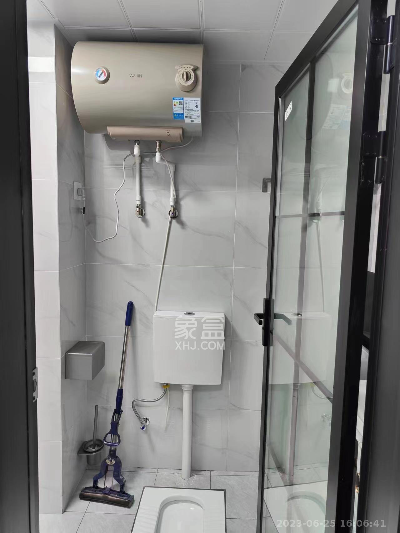 卓越浅水湾  1室1厅1卫    1500.0元/月室内图