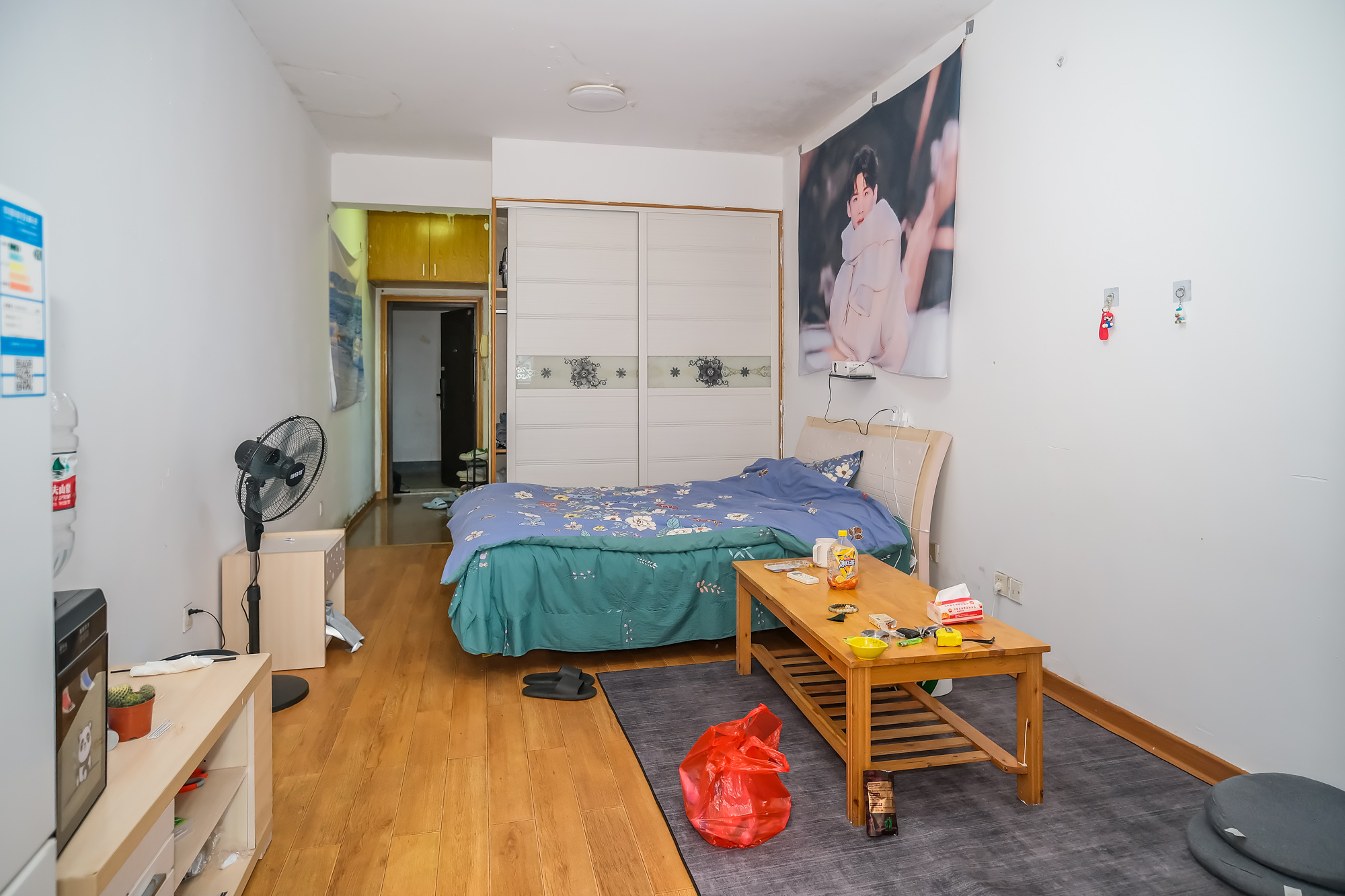 明城公寓 1室1厅1卫 18.0万 明城公寓 1室1厅1卫 18.0万客厅