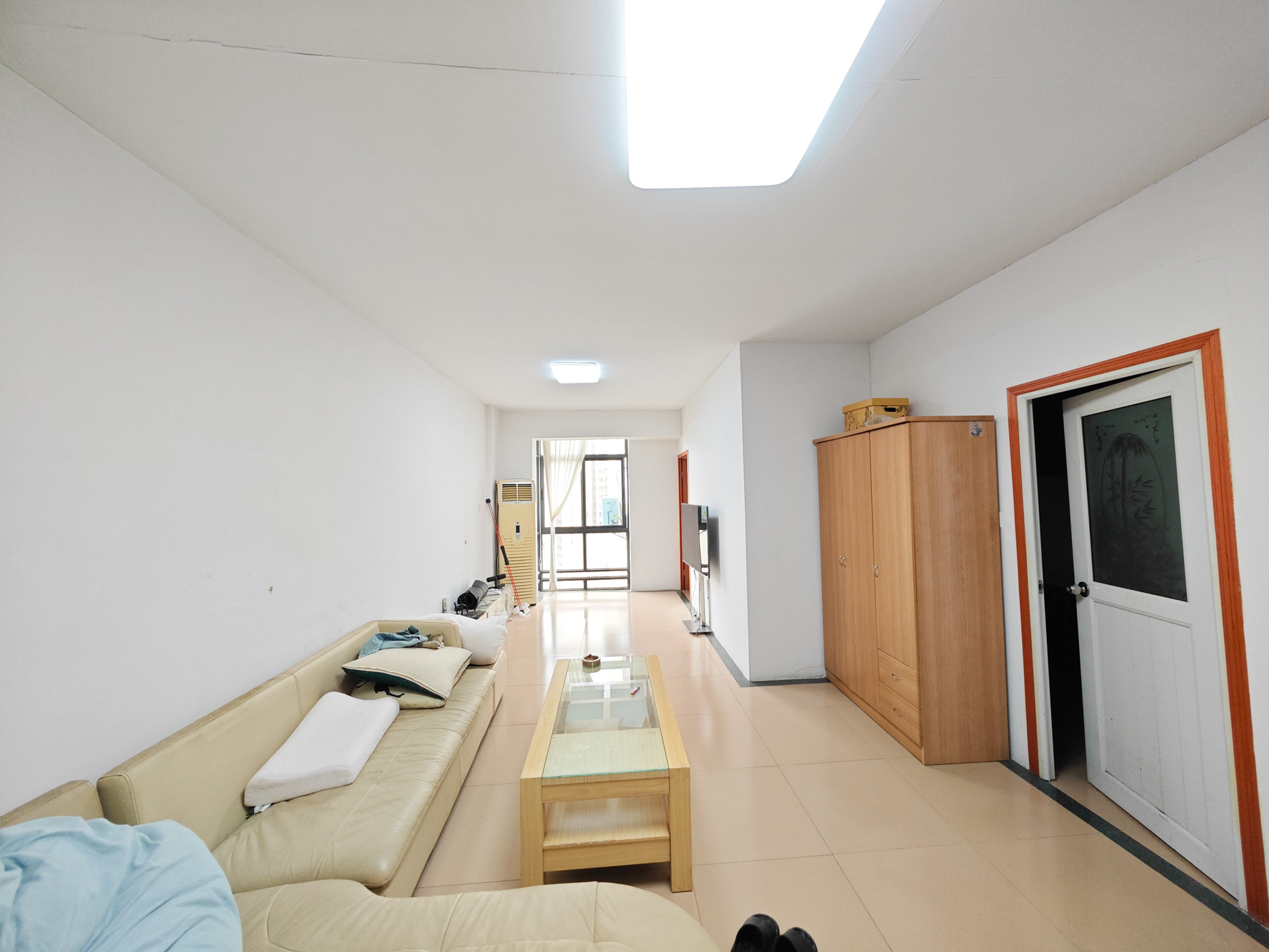 满庭芳小区  1室1厅1卫    42.0万 满庭芳小区  1室1厅1卫    42.0万客厅