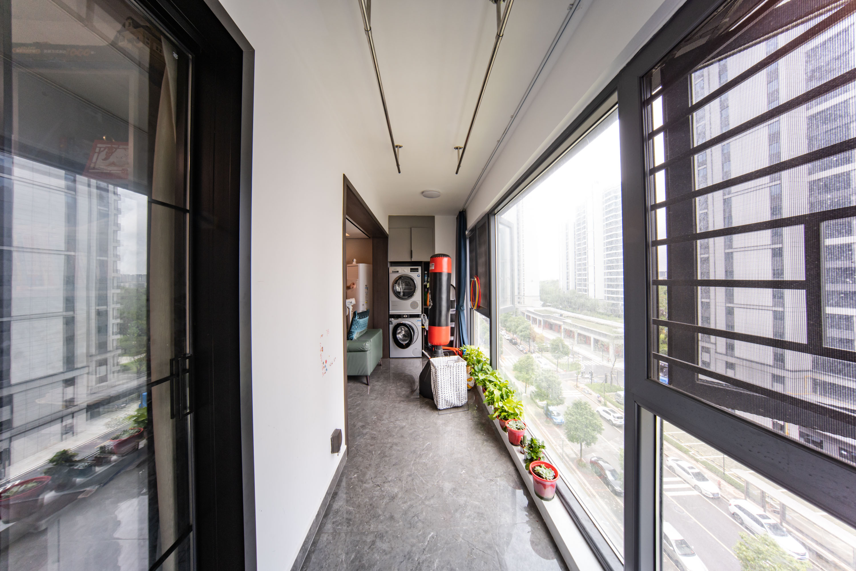 中海阅麓山一期  4室2厅2卫    280.0万其他