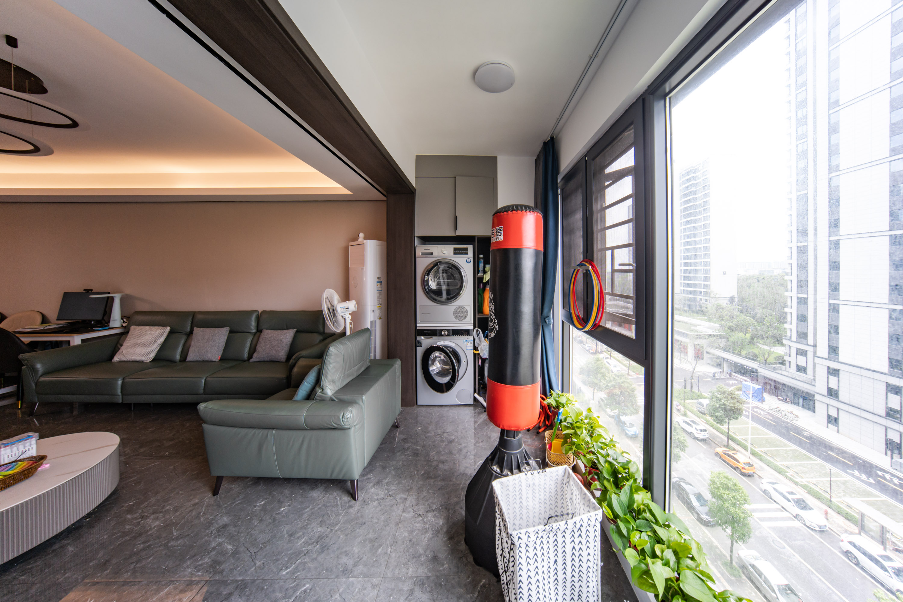 中海阅麓山一期  4室2厅2卫    280.0万其他