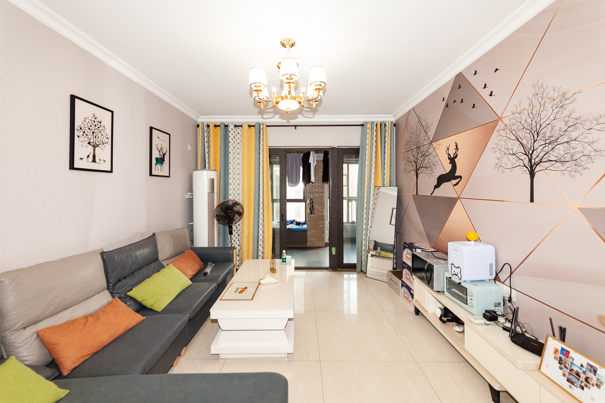 时代倾城一期 2室2厅1卫 84.8万 时代倾城一期 2室2厅1卫 84.8万客厅