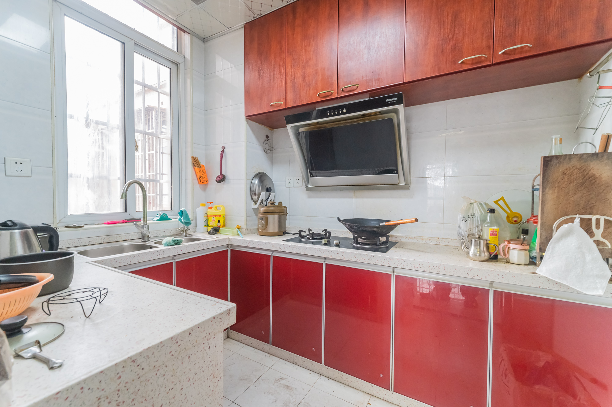 泊林晶城 2室2厅1卫 46.80万 泊林晶城 2室2厅1卫 46.80万厨房