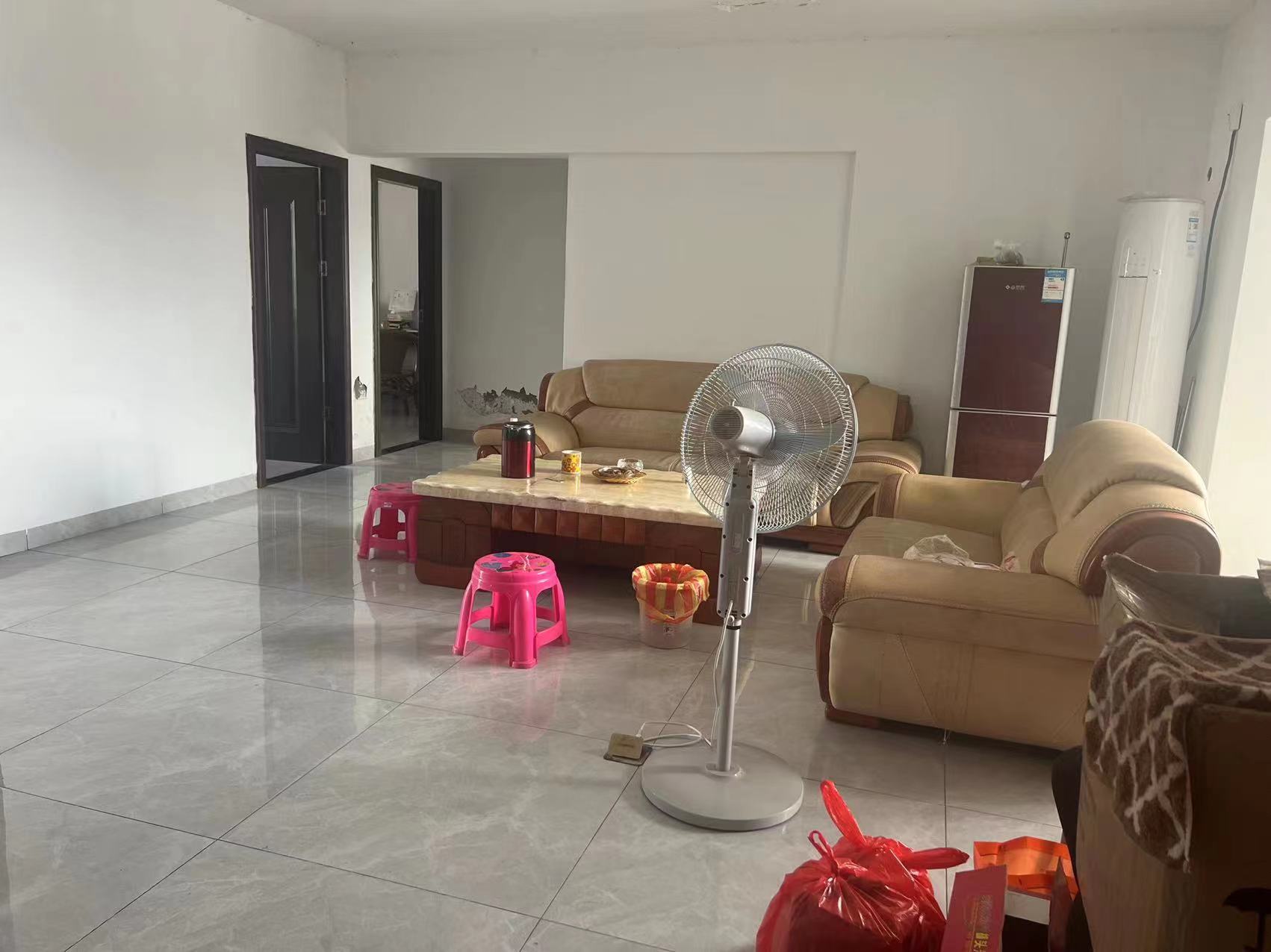 九天国际  3室2厅2卫    76.0万 九天国际  3室2厅2卫    76.0万室内图