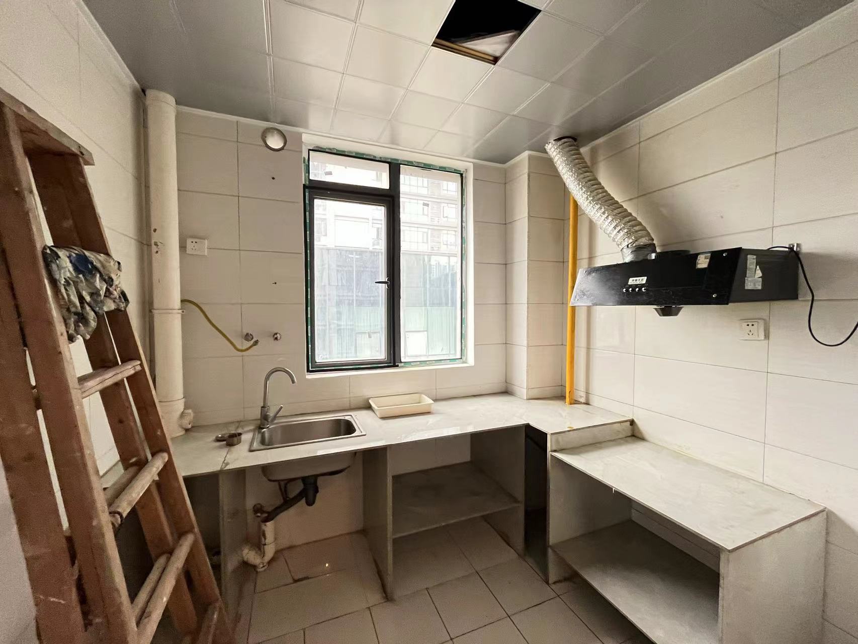 流金岁月-华晨国际 2室2厅1卫 45.8万 流金岁月-华晨国际 2室2厅1卫 45.8万室内图