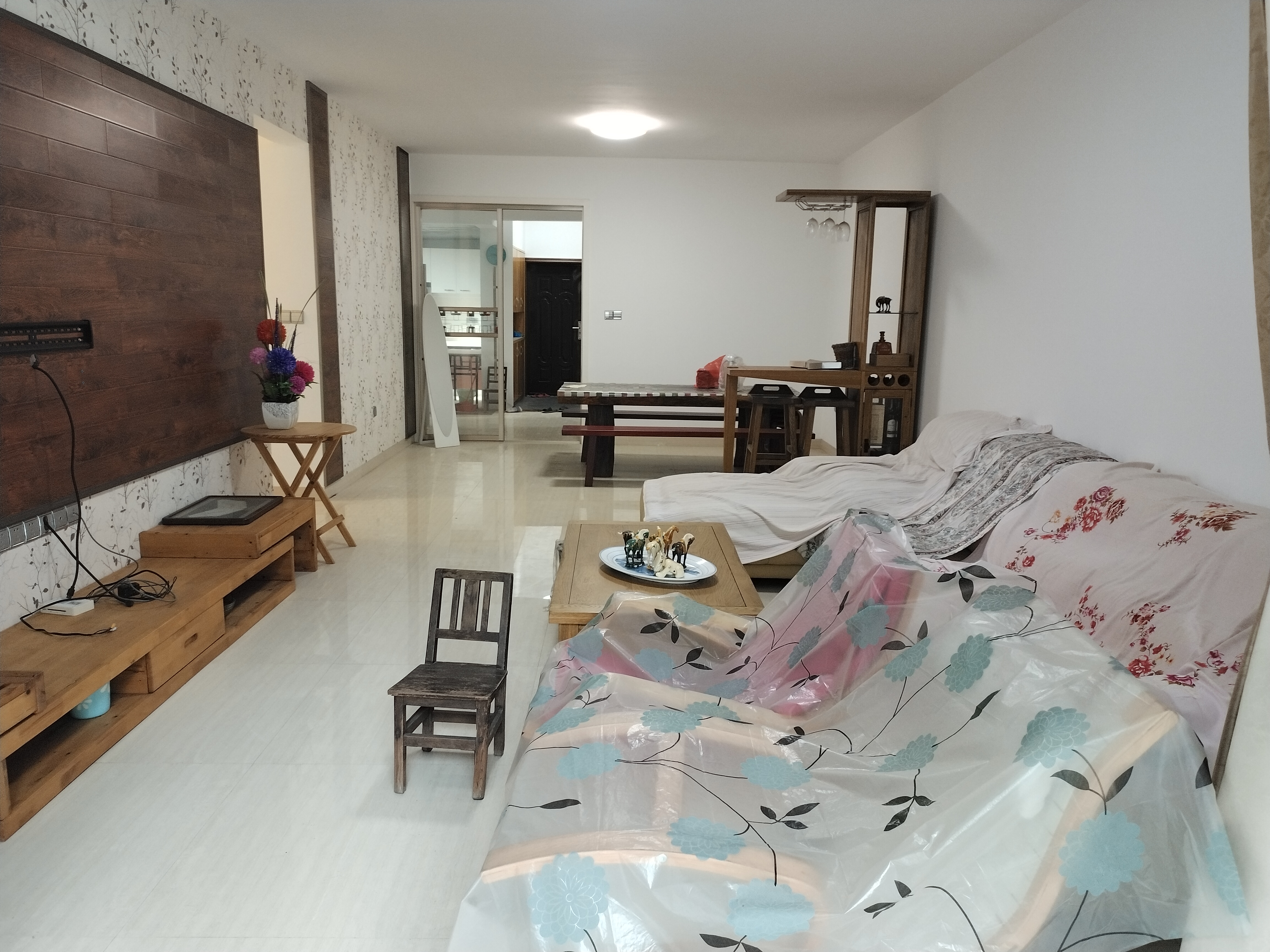 荷塘嘉苑 3室2厅2卫 72.8万 荷塘嘉苑 3室2厅2卫 72.8万室内图