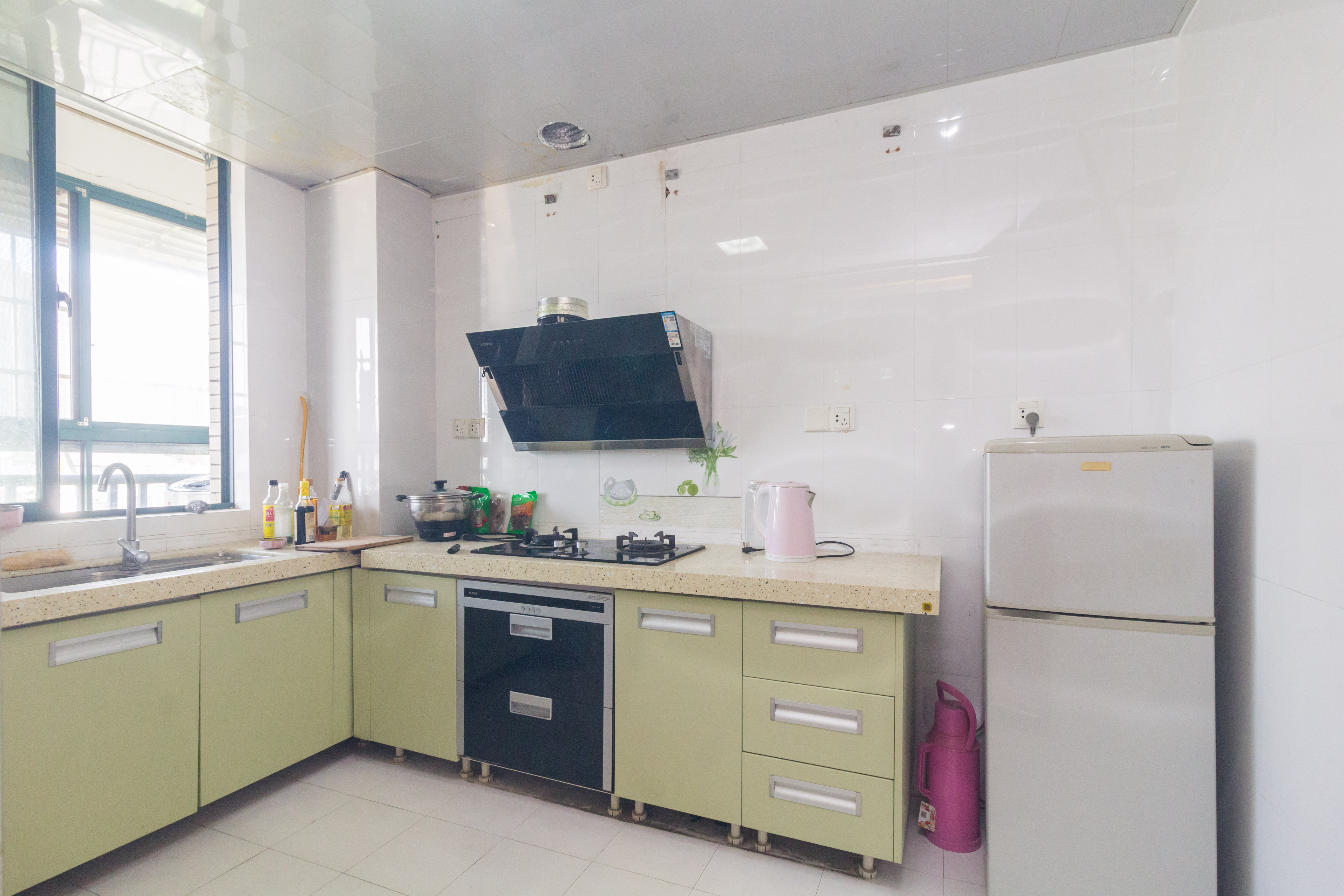 东业早安星城 3室2厅2卫 94.0万 东业早安星城 3室2厅2卫 94.0万厨房