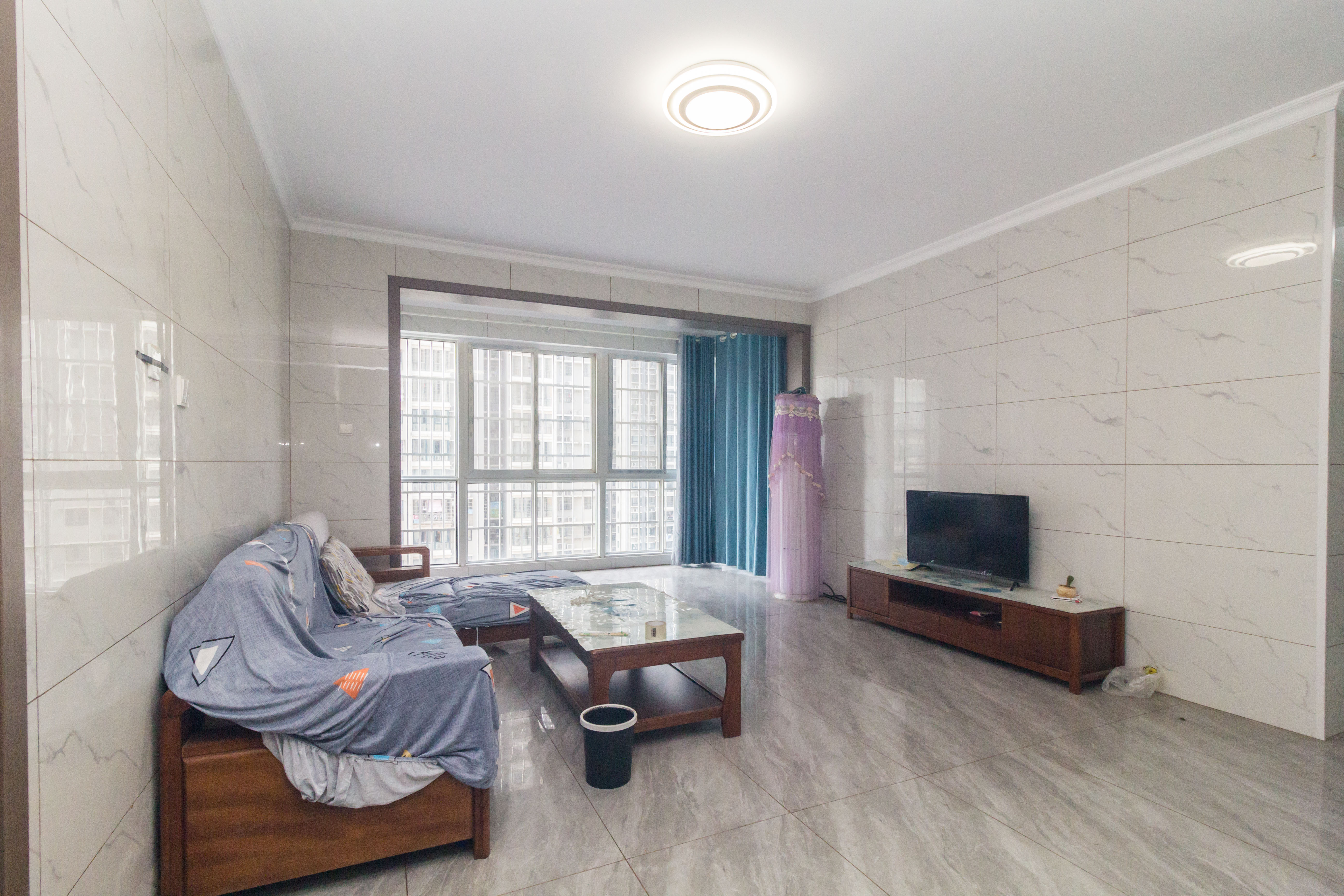 楚天世纪城东苑 3室2厅2卫 99.8万 楚天世纪城东苑 3室2厅2卫 99.8万客厅