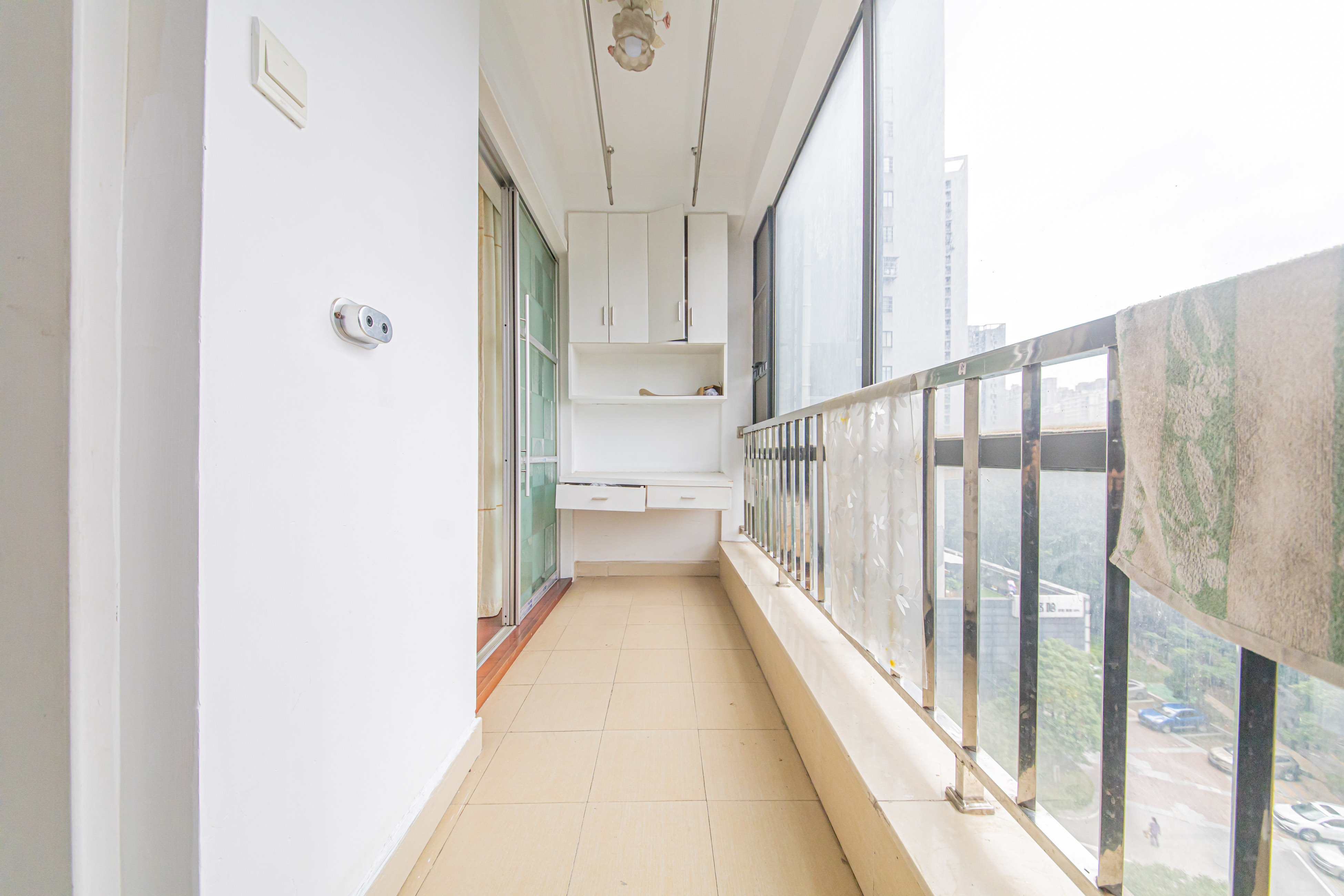 和庄  3室2厅1卫    98.0万阳台