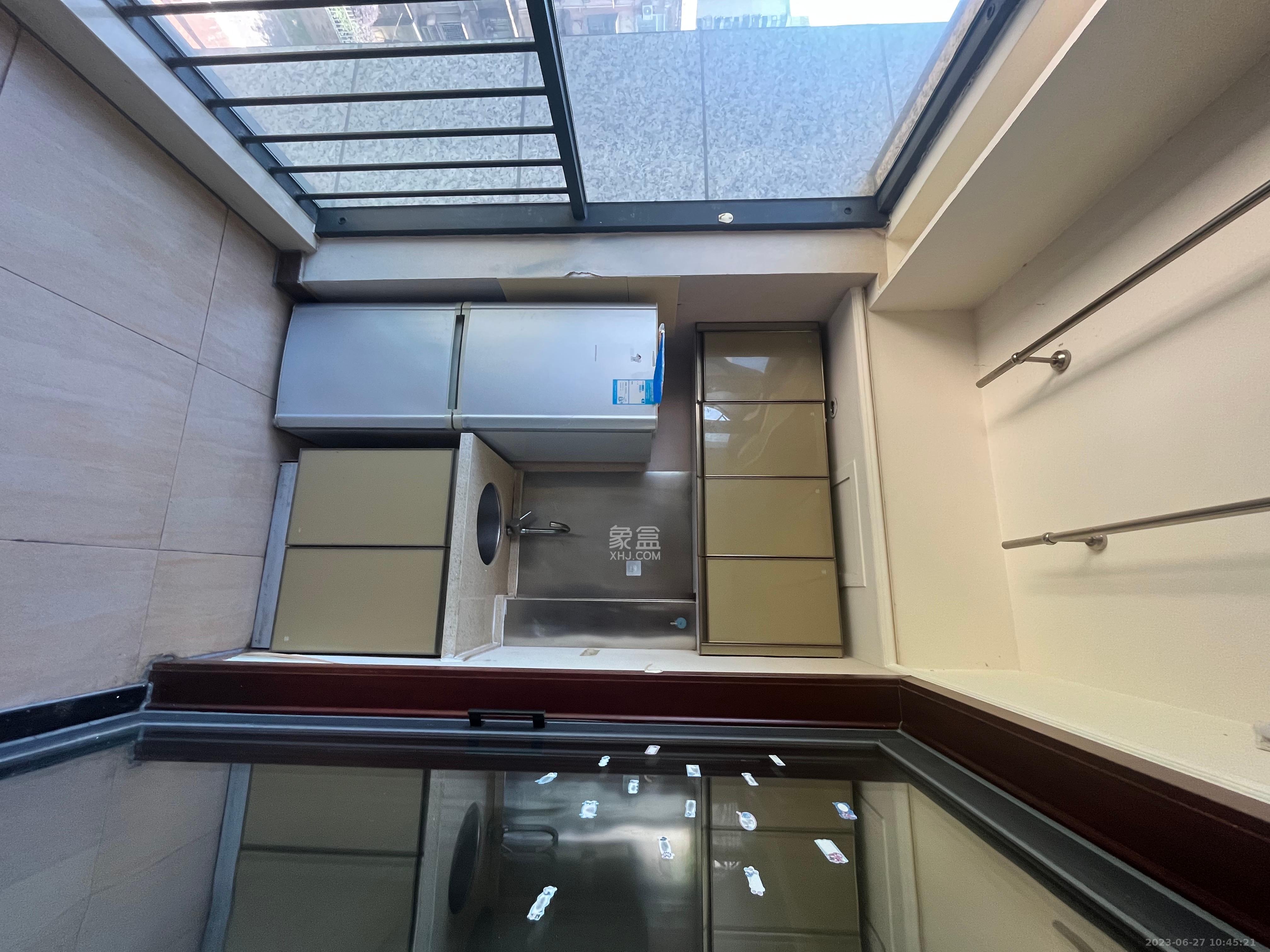东塘瑞府  1室1厅1卫   1800.00元/月室内图