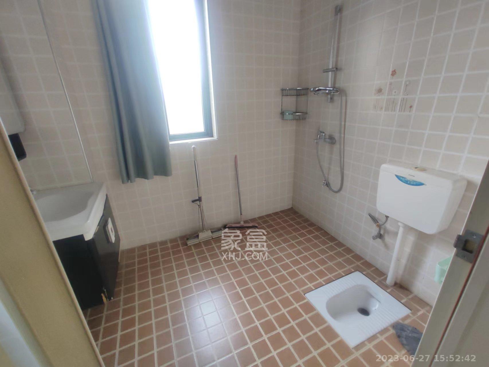 中建麓山和苑  3室2厅1卫    2200.0元/月室内图