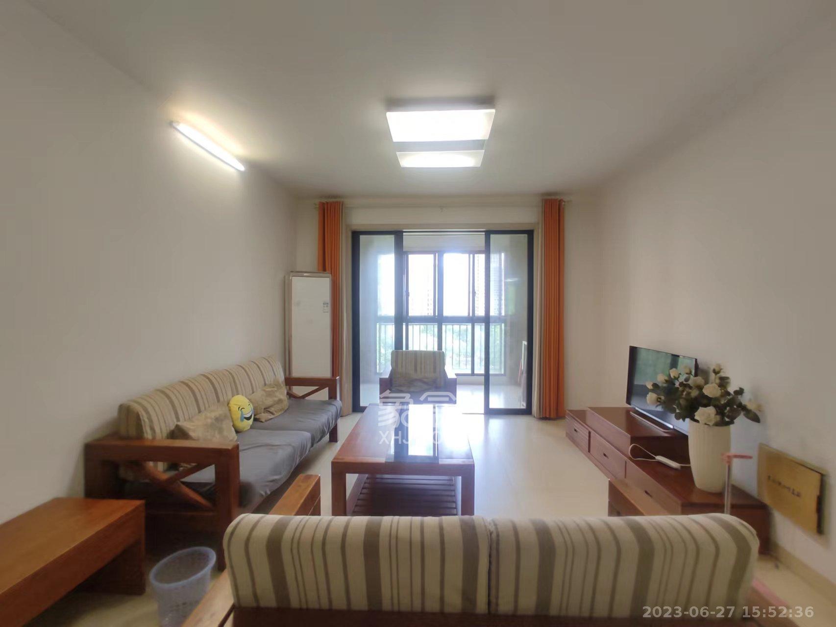 中建麓山和苑  3室2厅1卫    2200.0元/月室内图1