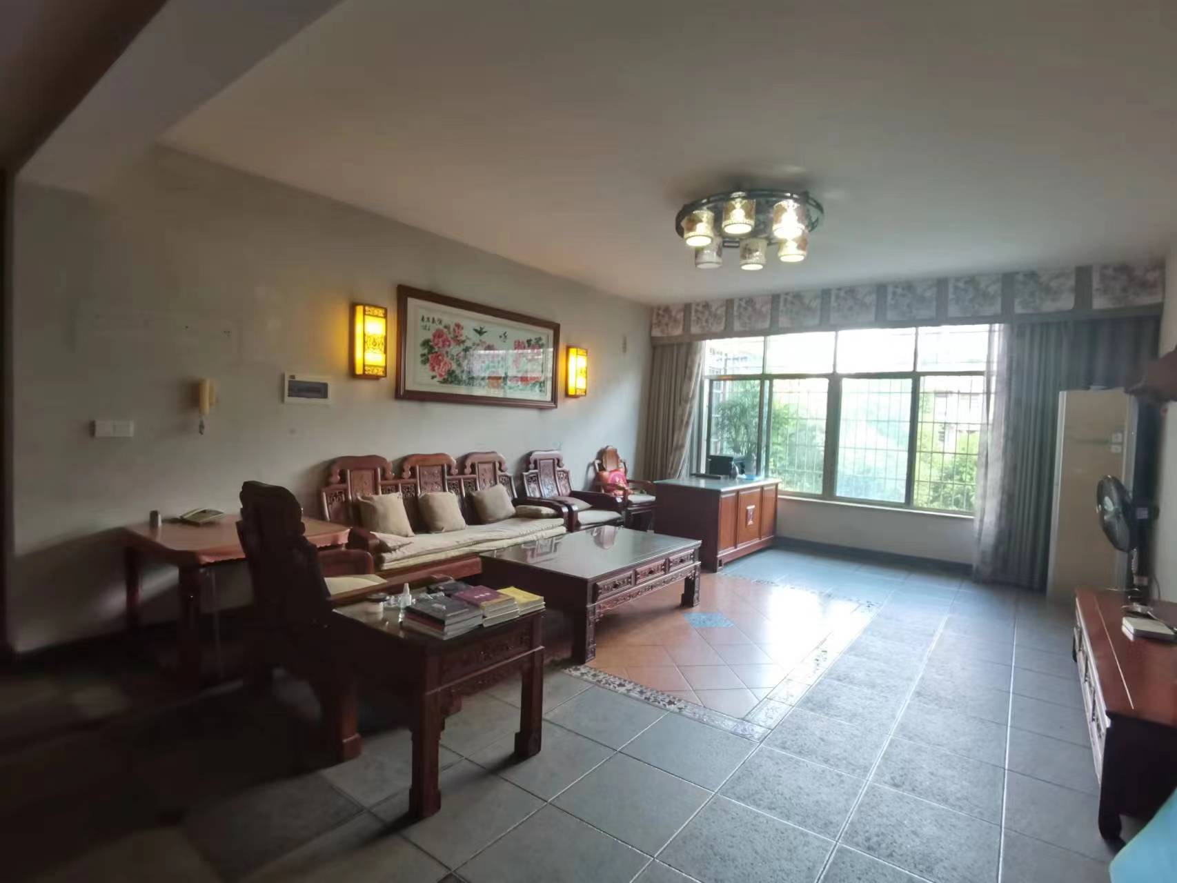 银苑山庄  4室2厅2卫    80.0万 银苑山庄  4室2厅2卫    80.0万室内图1