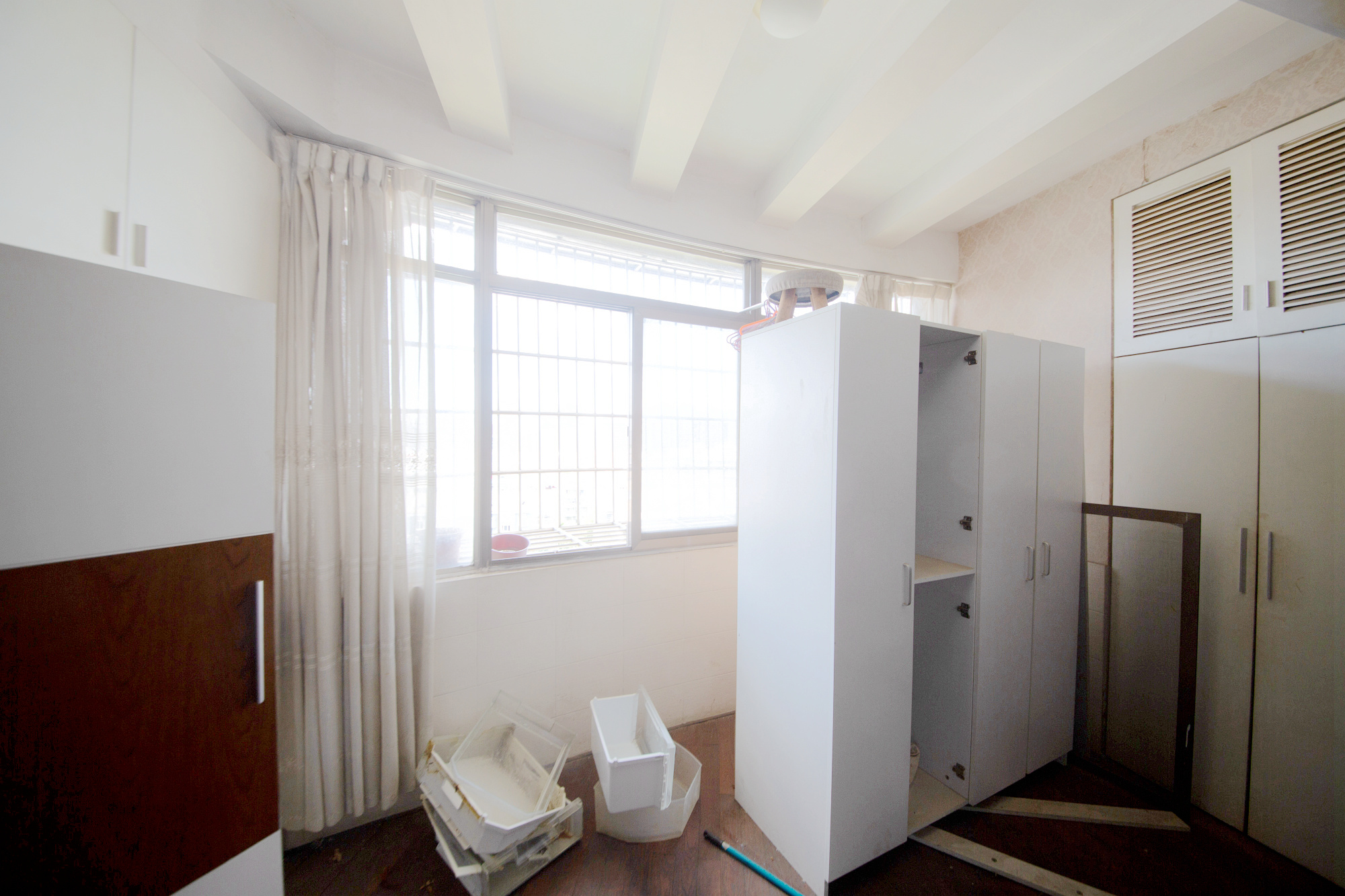 阳光走廊  4室2厅2卫   173.00万其他
