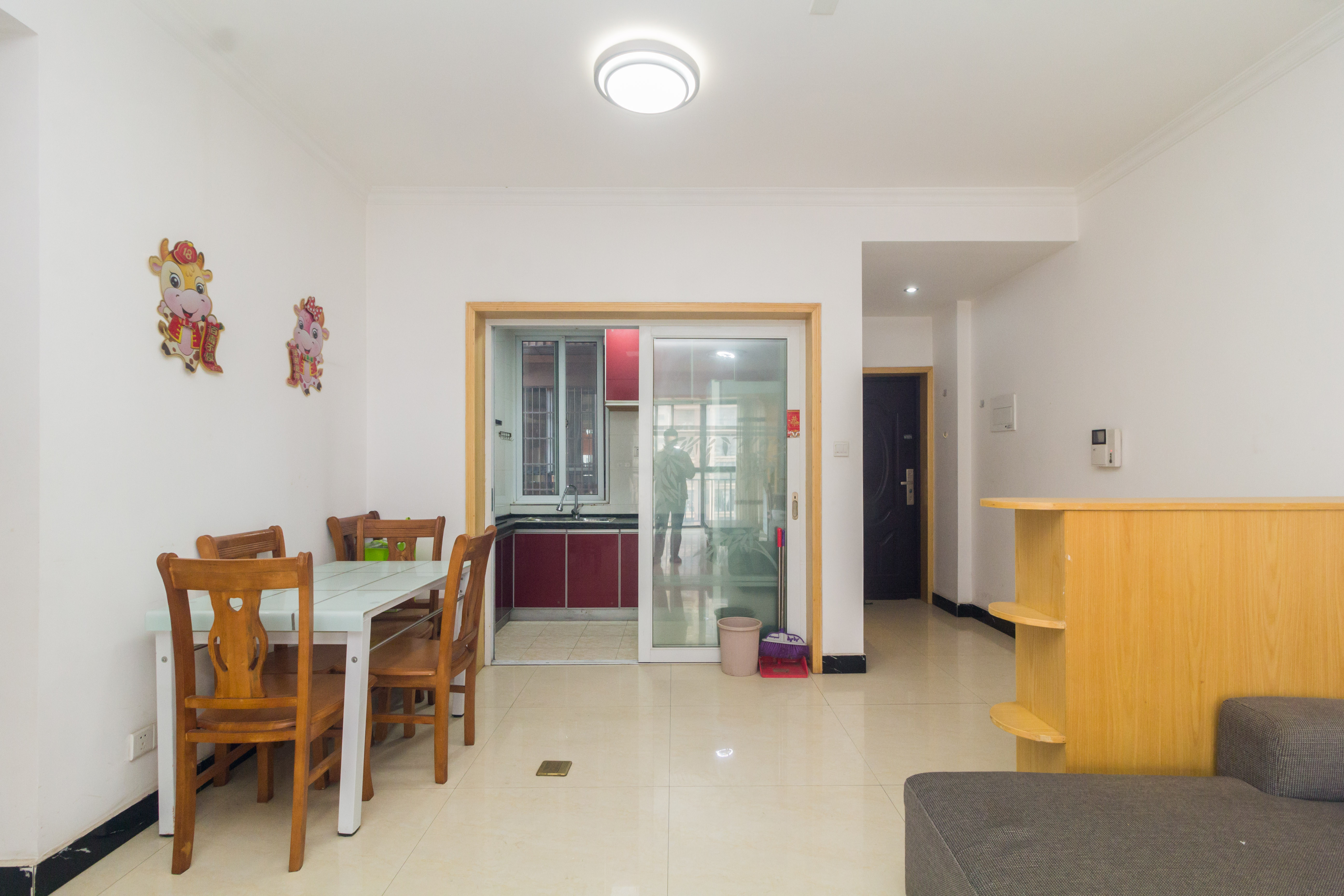 三景国际  2室2厅1卫    54.86万 三景国际  2室2厅1卫    54.86万客厅