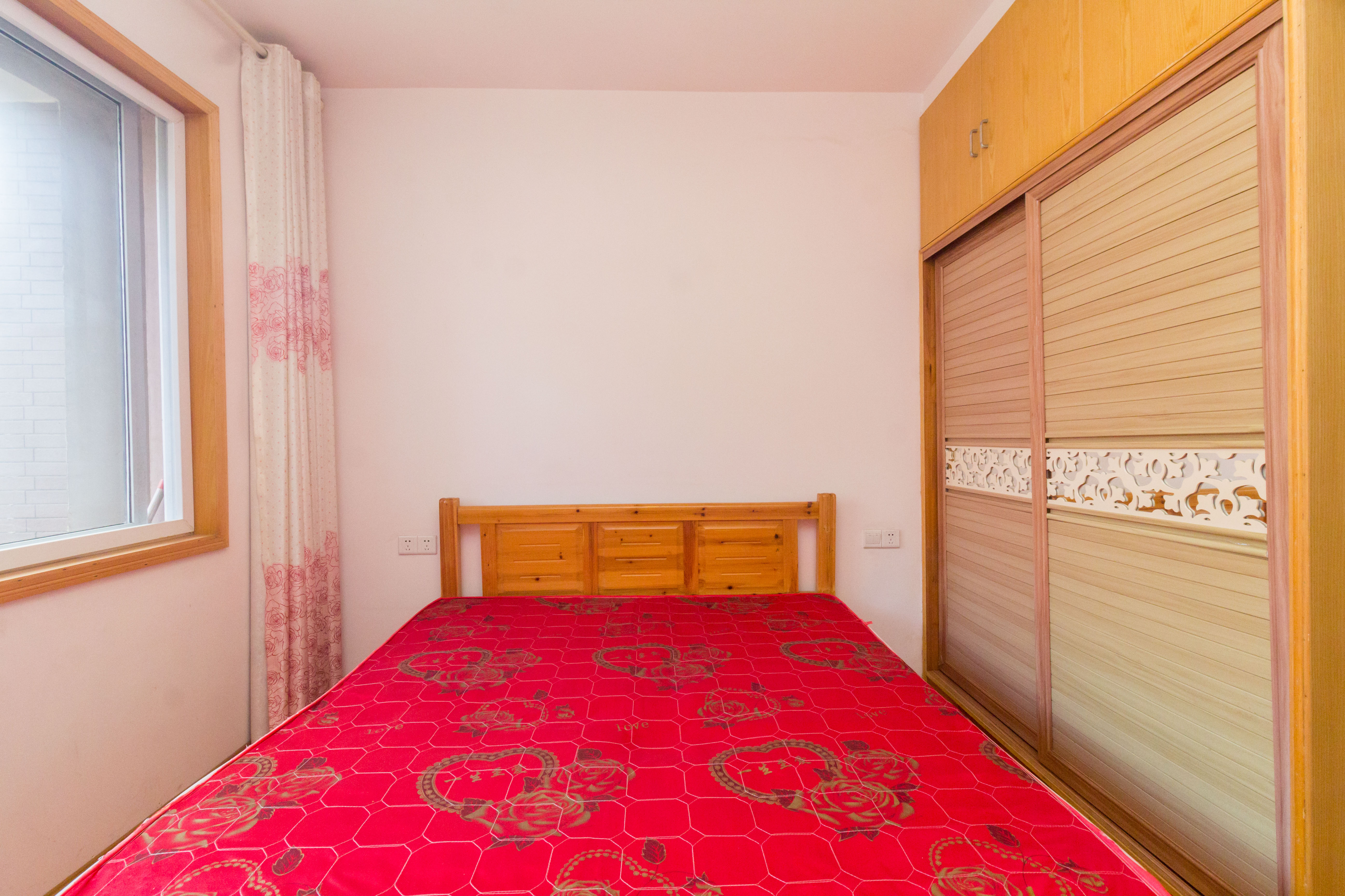 三景国际  2室2厅1卫    54.86万 三景国际  2室2厅1卫    54.86万卧室