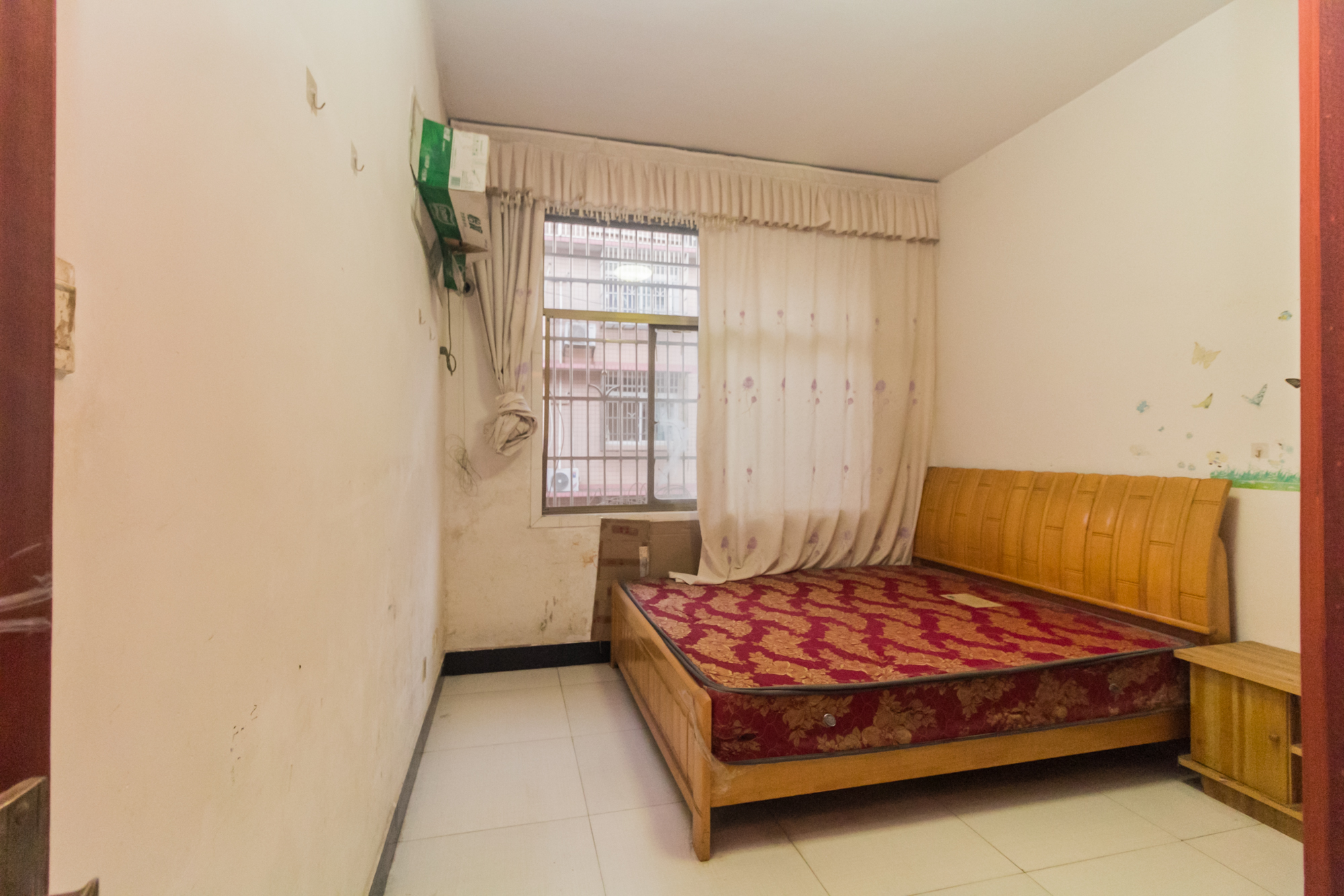 泉塘小区  2室2厅1卫    35.0万 泉塘小区  2室2厅1卫    35.0万卧室