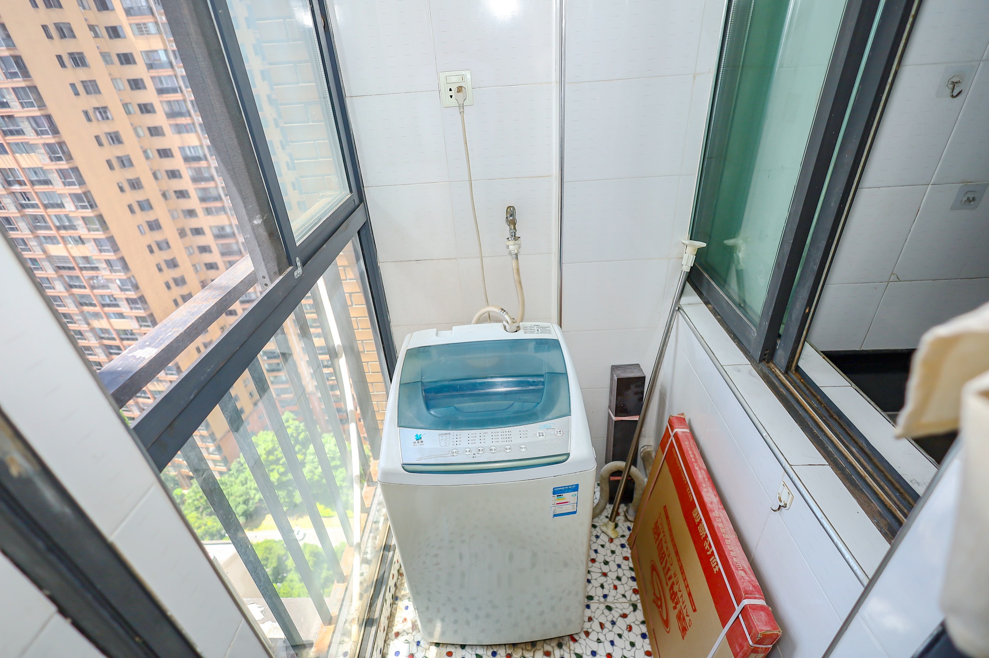 兴威帕克水岸  1室1厅1卫   45.00万阳台