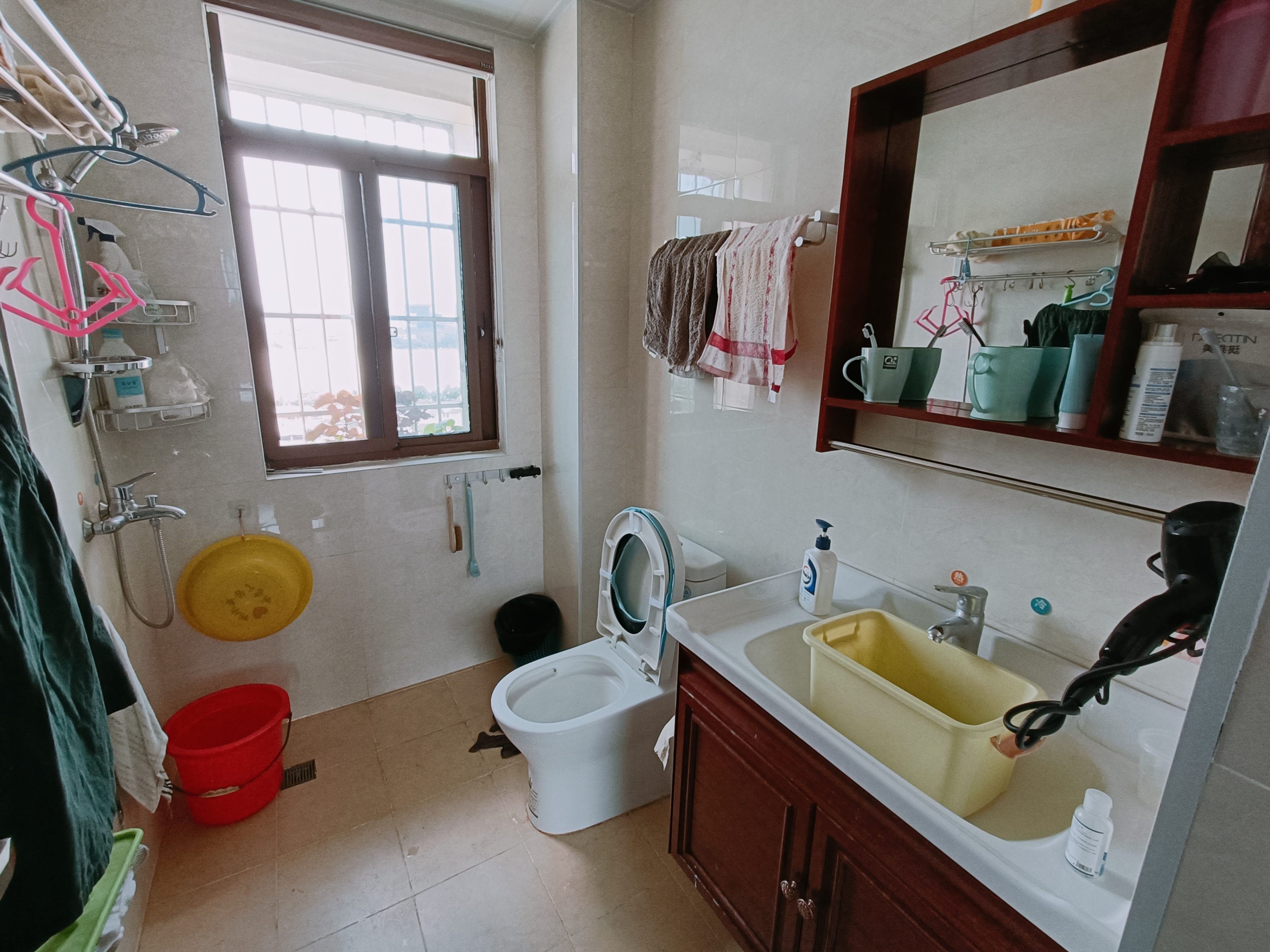 滨江花园 3室2厅2卫 120.0万 滨江花园 3室2厅2卫 120.0万室内图