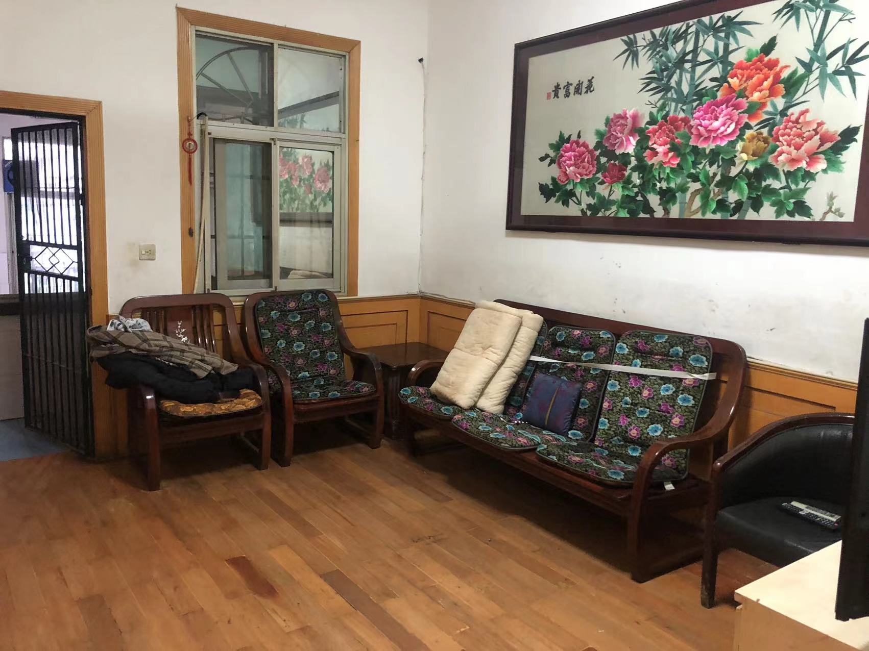 新华东路散盘 2室1厅1卫 28.0万 新华东路散盘 2室1厅1卫 28.0万室内图