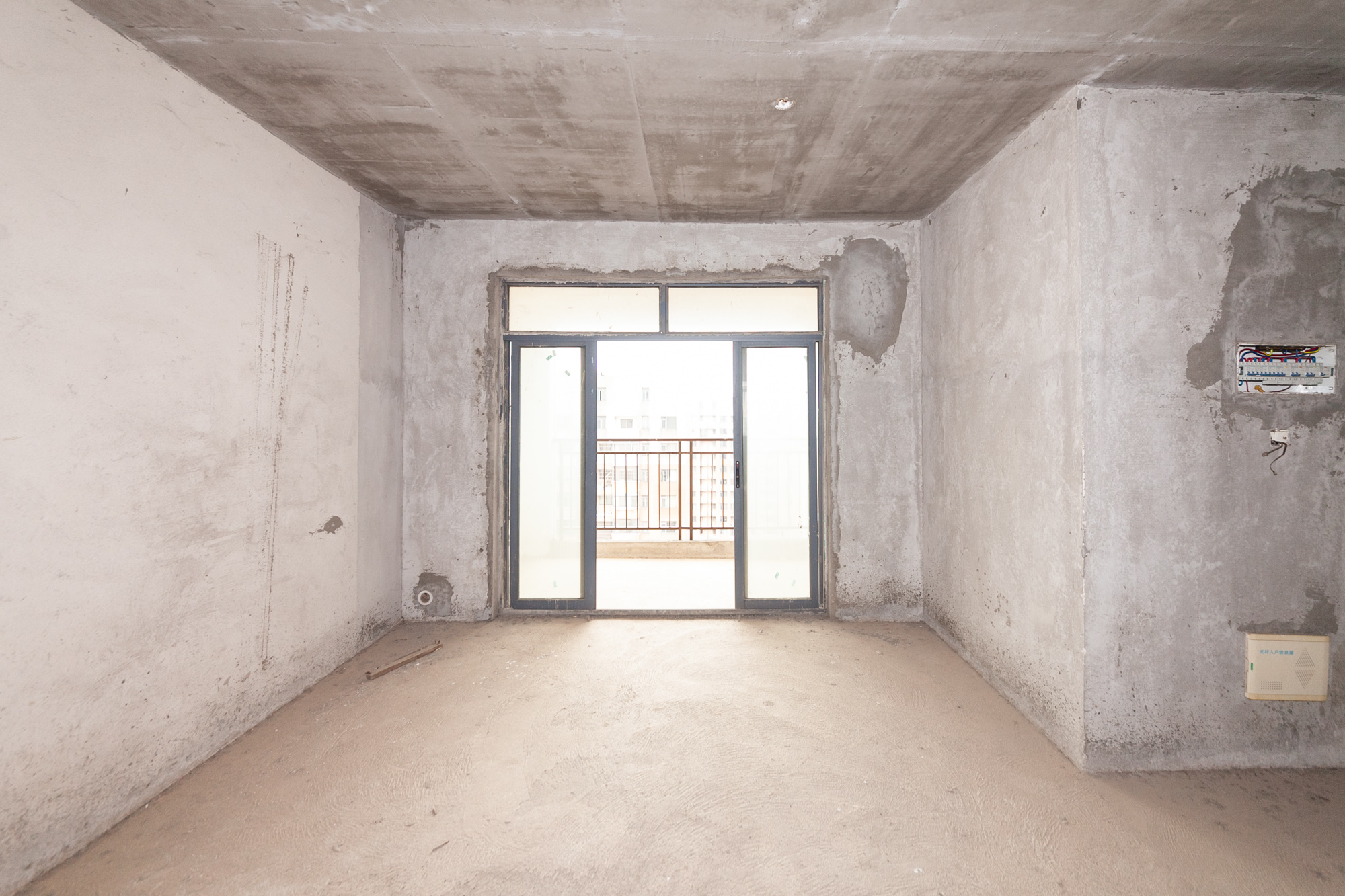 Cross尚公馆 3室2厅2卫 60.0万 Cross尚公馆 3室2厅2卫 60.0万客厅