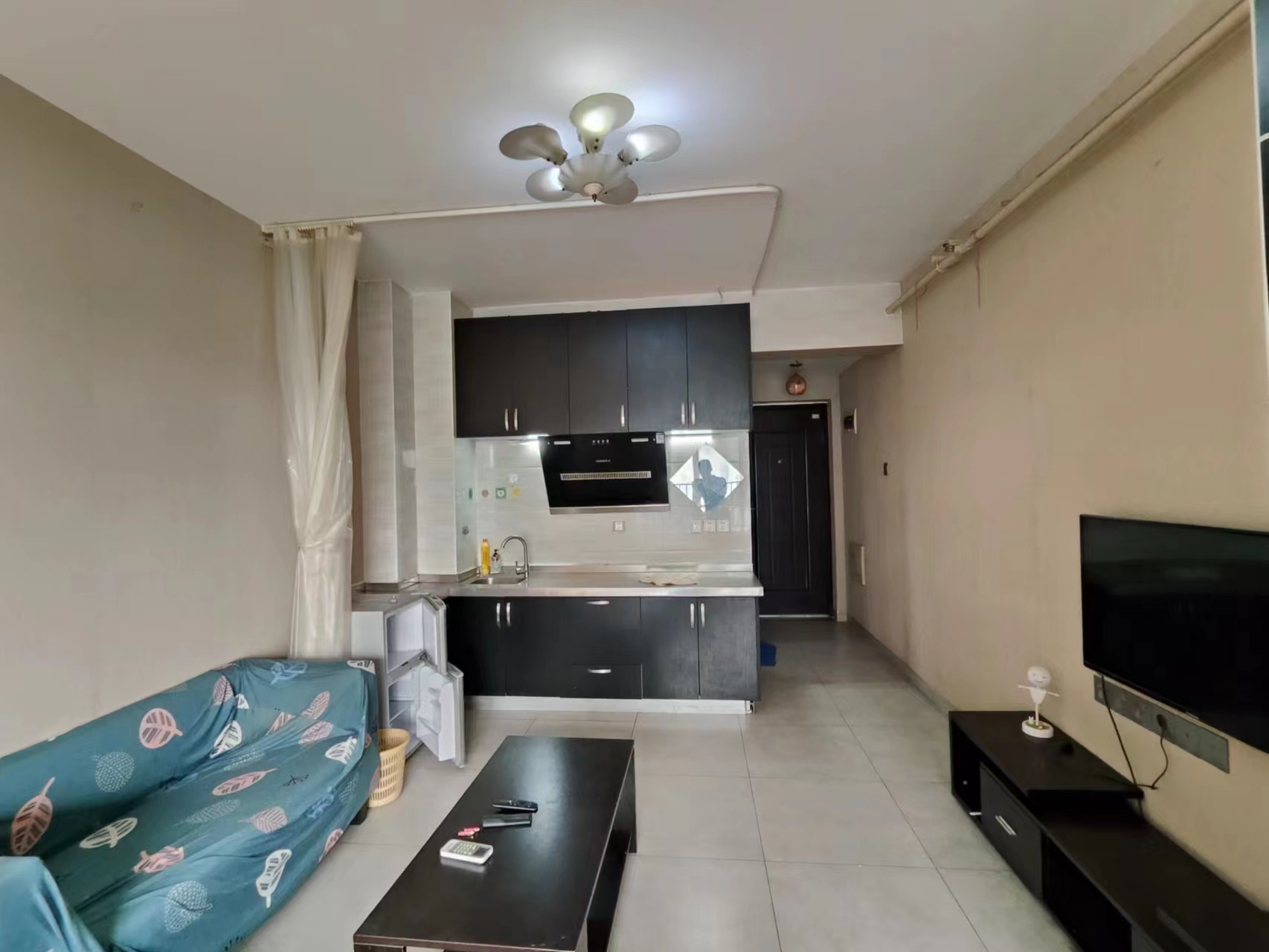 美的城三期  1室1厅1卫    25.0万 美的城三期  1室1厅1卫    25.0万室内图