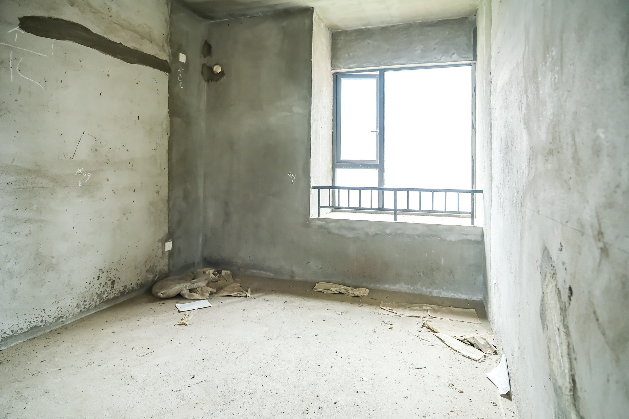 三一街区  4室2厅2卫    85.8万 三一街区  4室2厅2卫    85.8万卧室