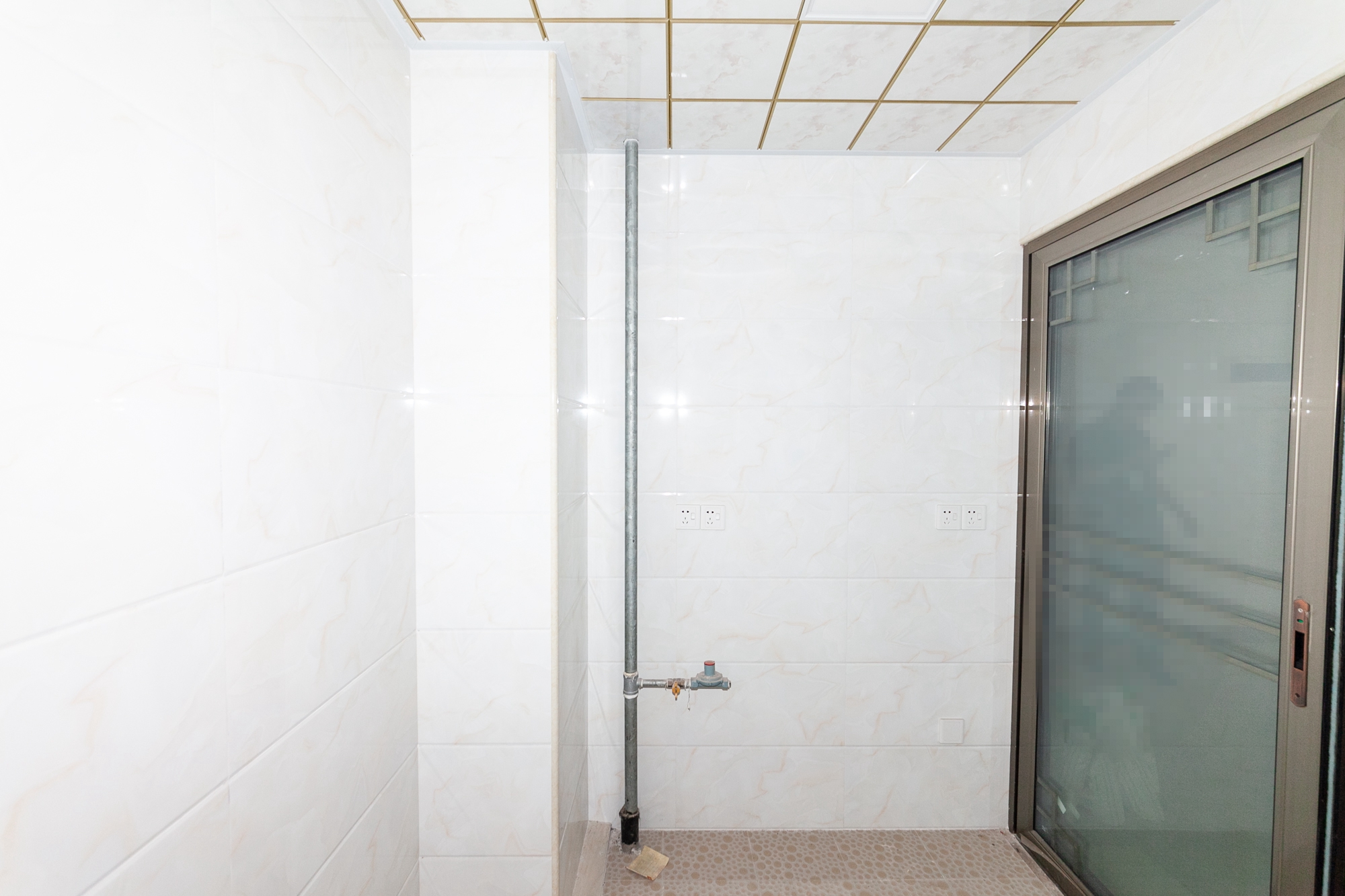 珠江东方明珠(新地东方明珠)三期 3室2厅1卫 80.99万 珠江东方明珠(新地东方明珠)三期 3室2厅1卫 80.99万厨房