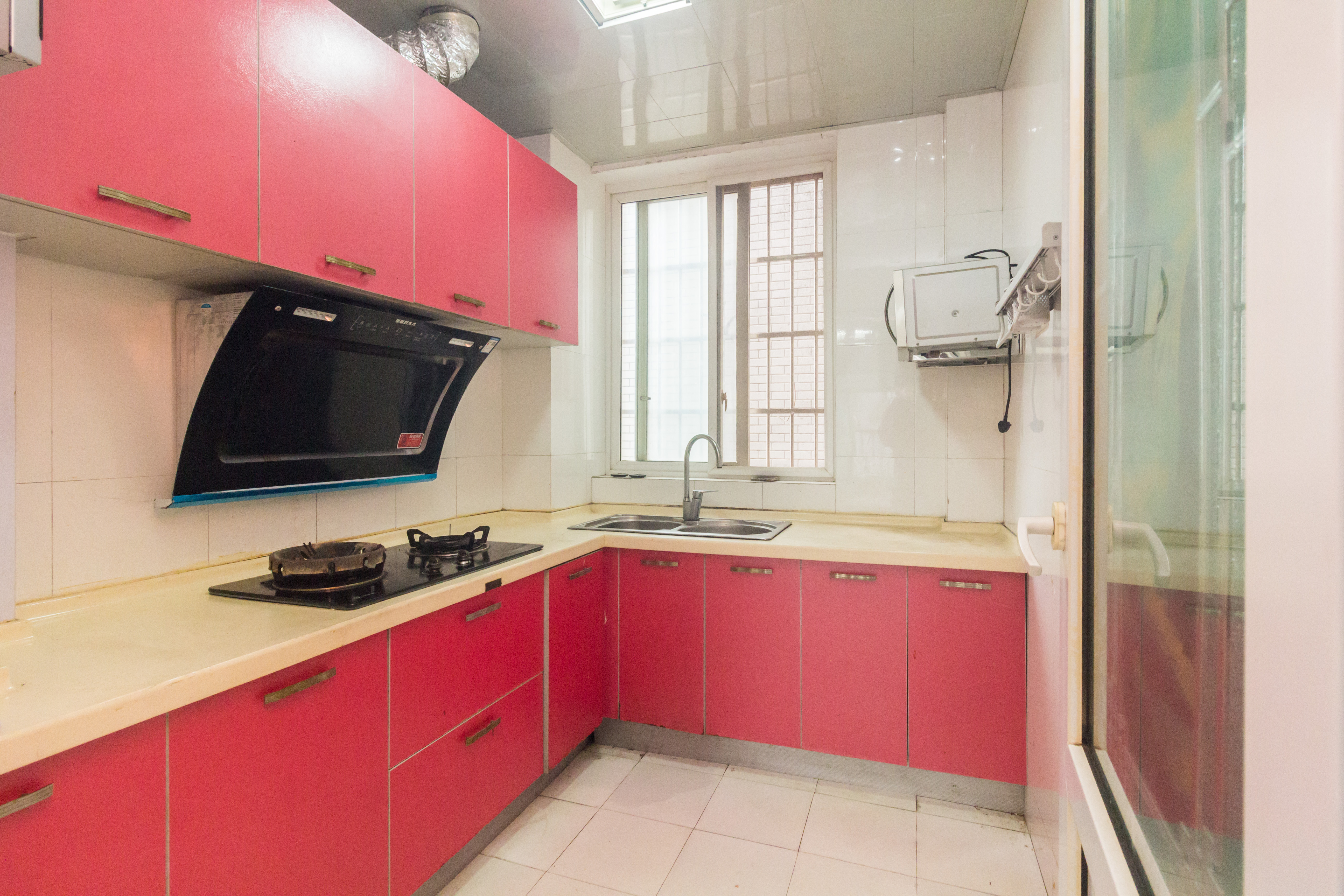 东城名苑  3室2厅2卫    62.8万厨房