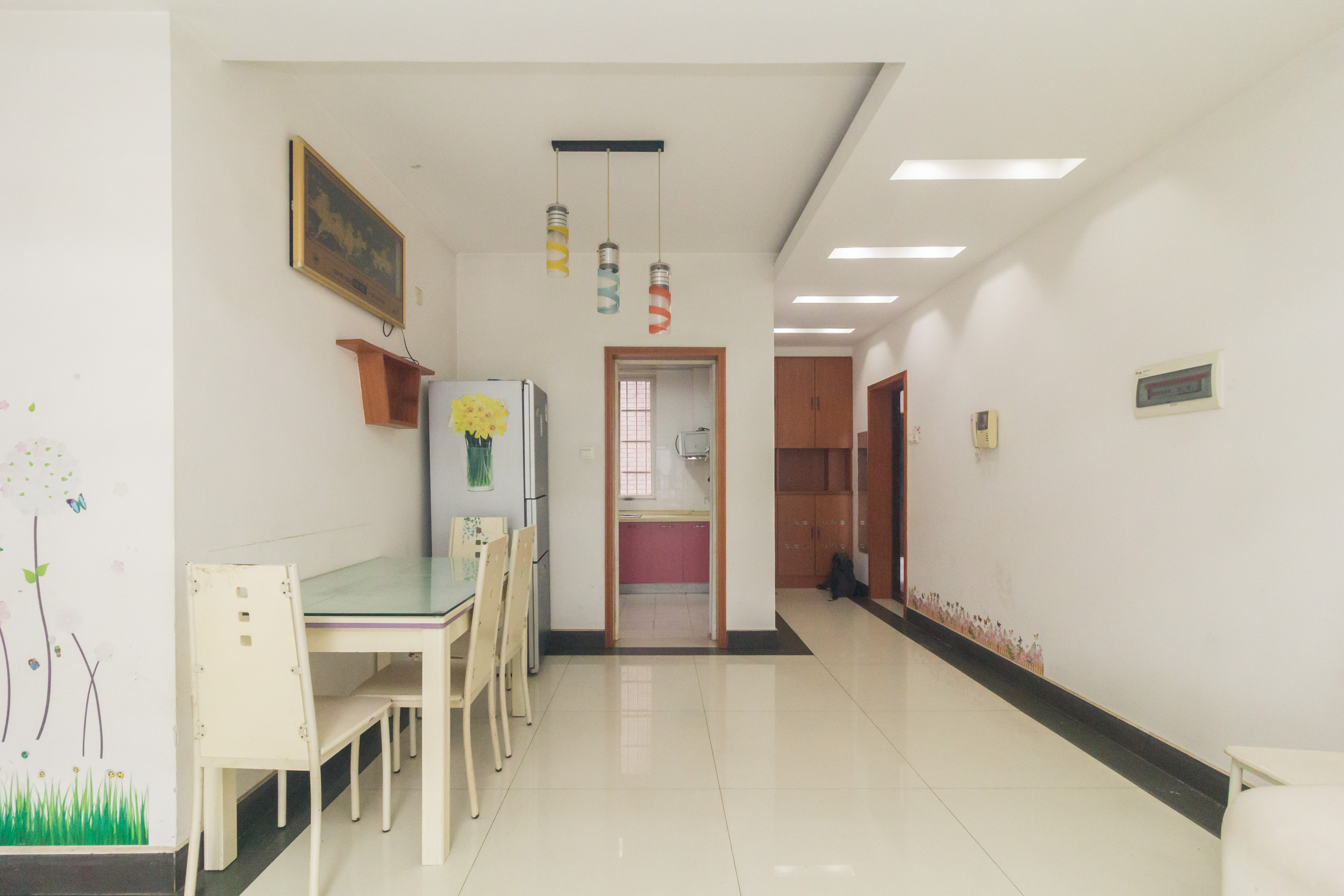 东城名苑  3室2厅2卫    62.8万客厅