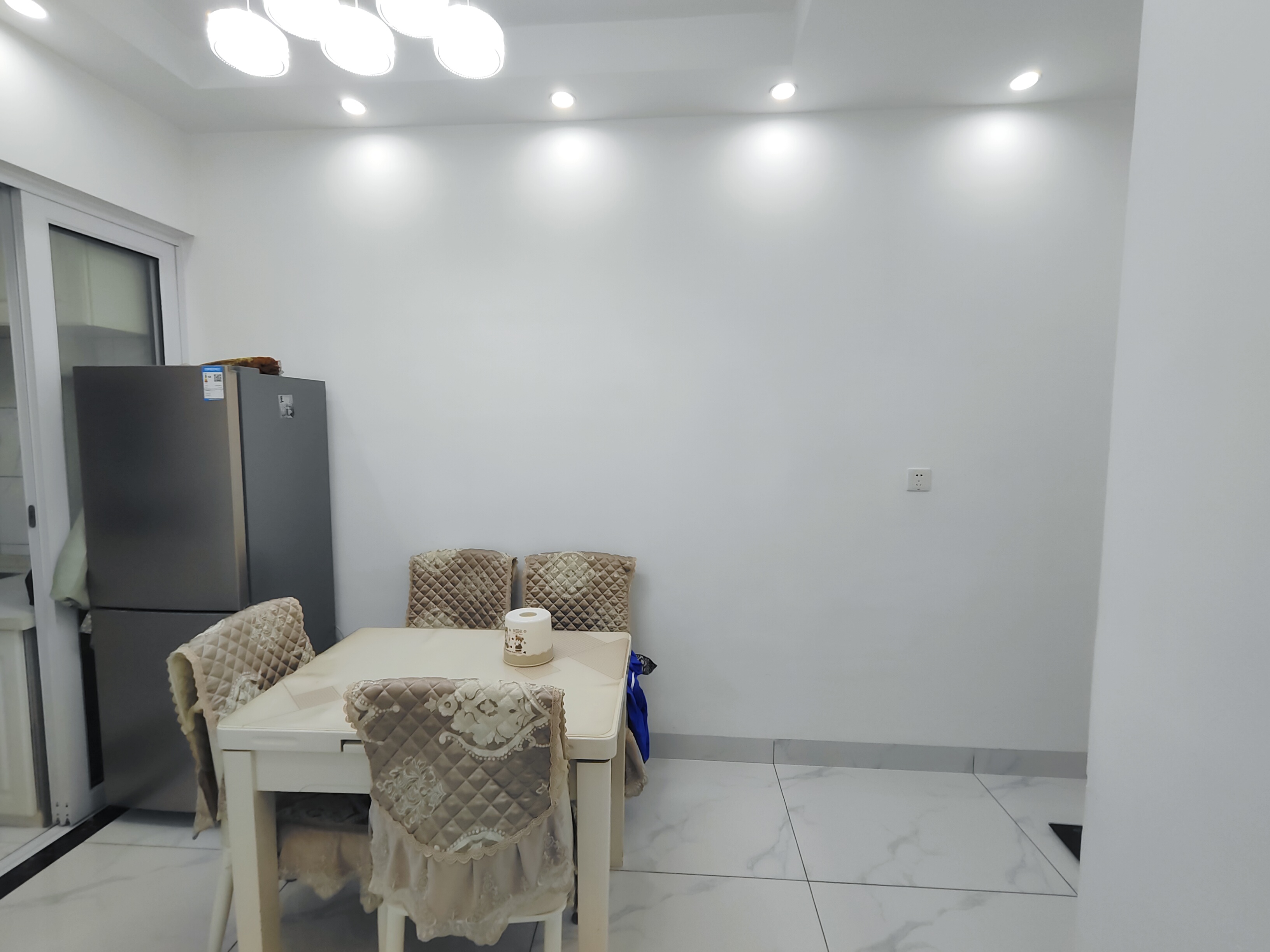 庆云山庄(里面有石塘冲)  2室2厅2卫    41.8万 庆云山庄(里面有石塘冲)  2室2厅2卫    41.8万室内图