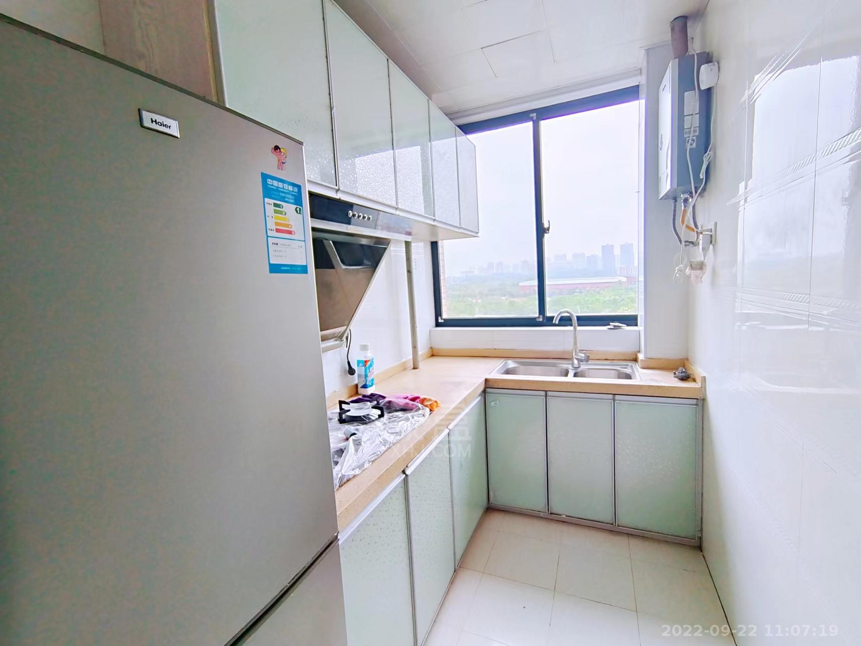 龙腾国际 1室1厅1卫 32.0万 龙腾国际 1室1厅1卫 32.0万室内图