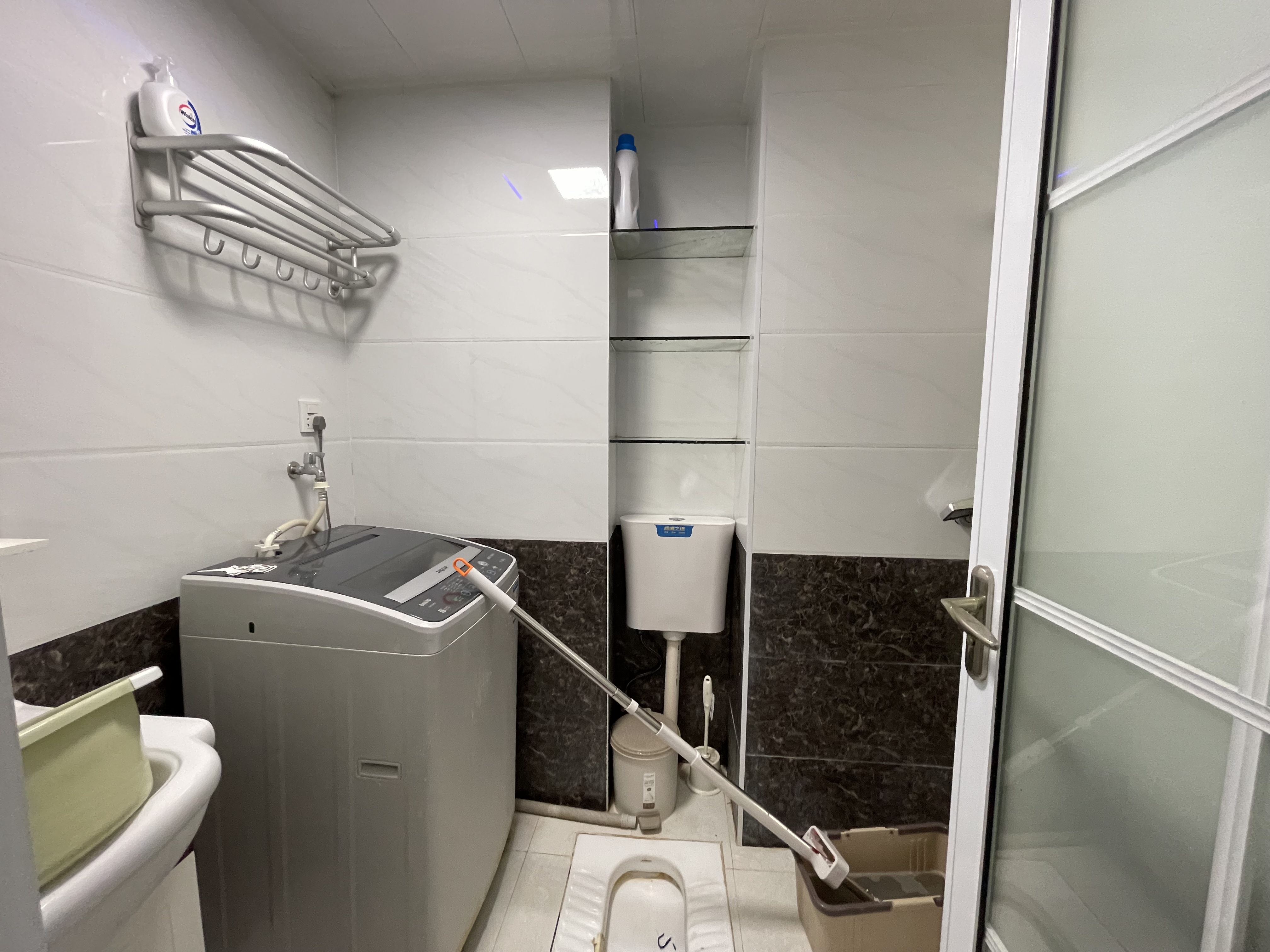 中建御山和苑 1室1厅1卫 16.8万 中建御山和苑 1室1厅1卫 16.8万室内图