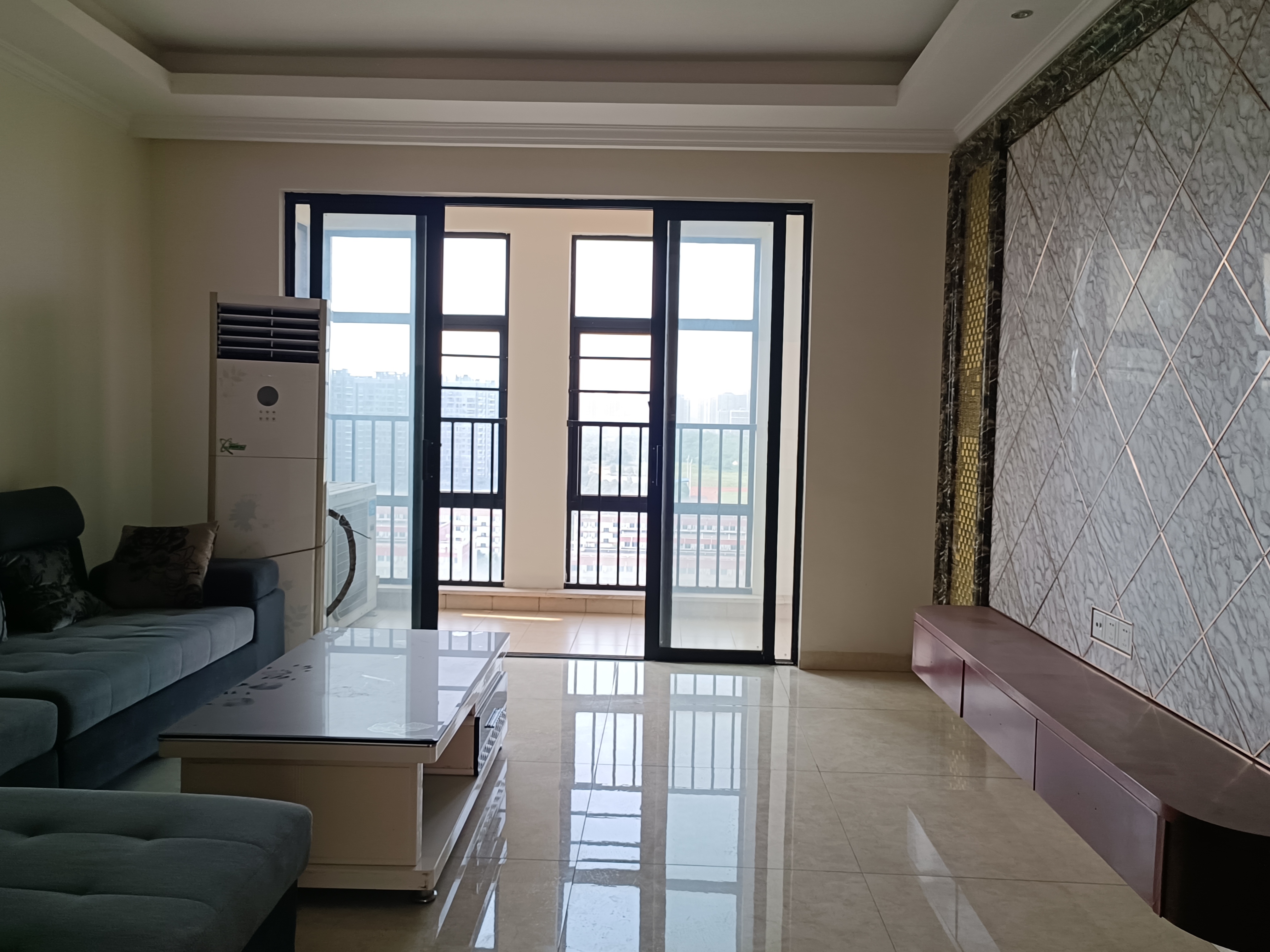 康桥美郡 4室2厅2卫 86.0万 康桥美郡 4室2厅2卫 86.0万室内图