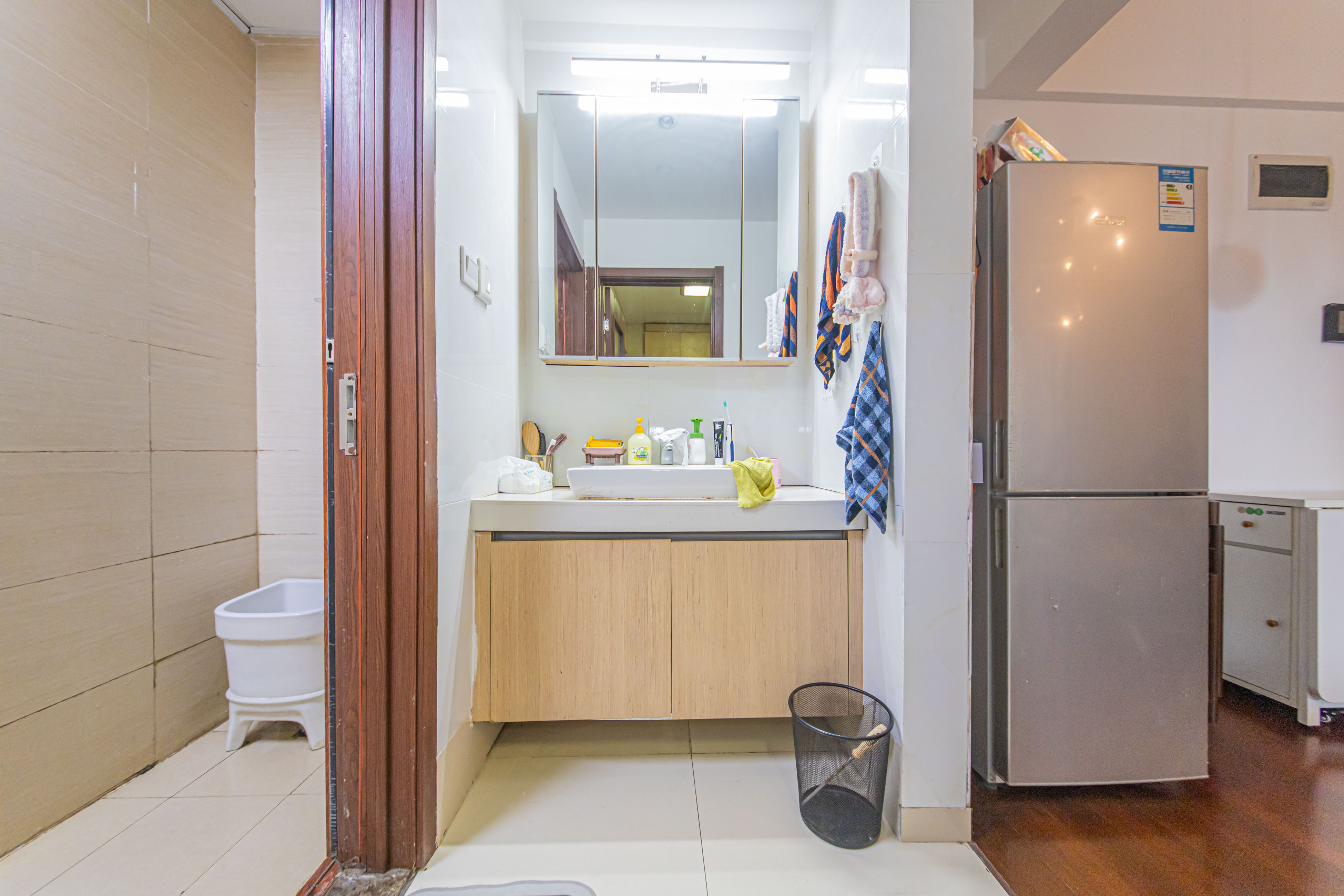 绿地公馆(绿地名邸)  1室1厅1卫    66.2万 绿地公馆(绿地名邸)  1室1厅1卫    66.2万卫生间