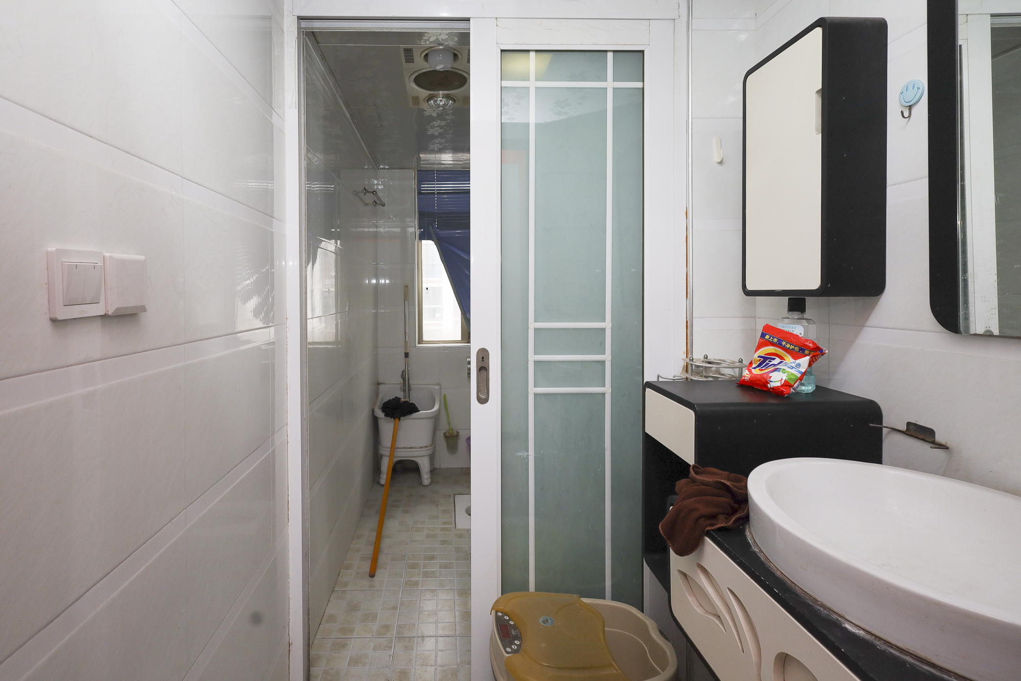 西岸润泽府 3室2厅2卫 150.0万 西岸润泽府 3室2厅2卫 150.0万卫生间