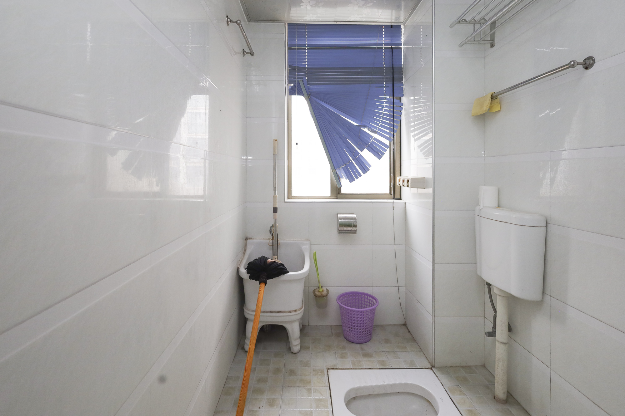 西岸润泽府 3室2厅2卫 150.0万 西岸润泽府 3室2厅2卫 150.0万卫生间