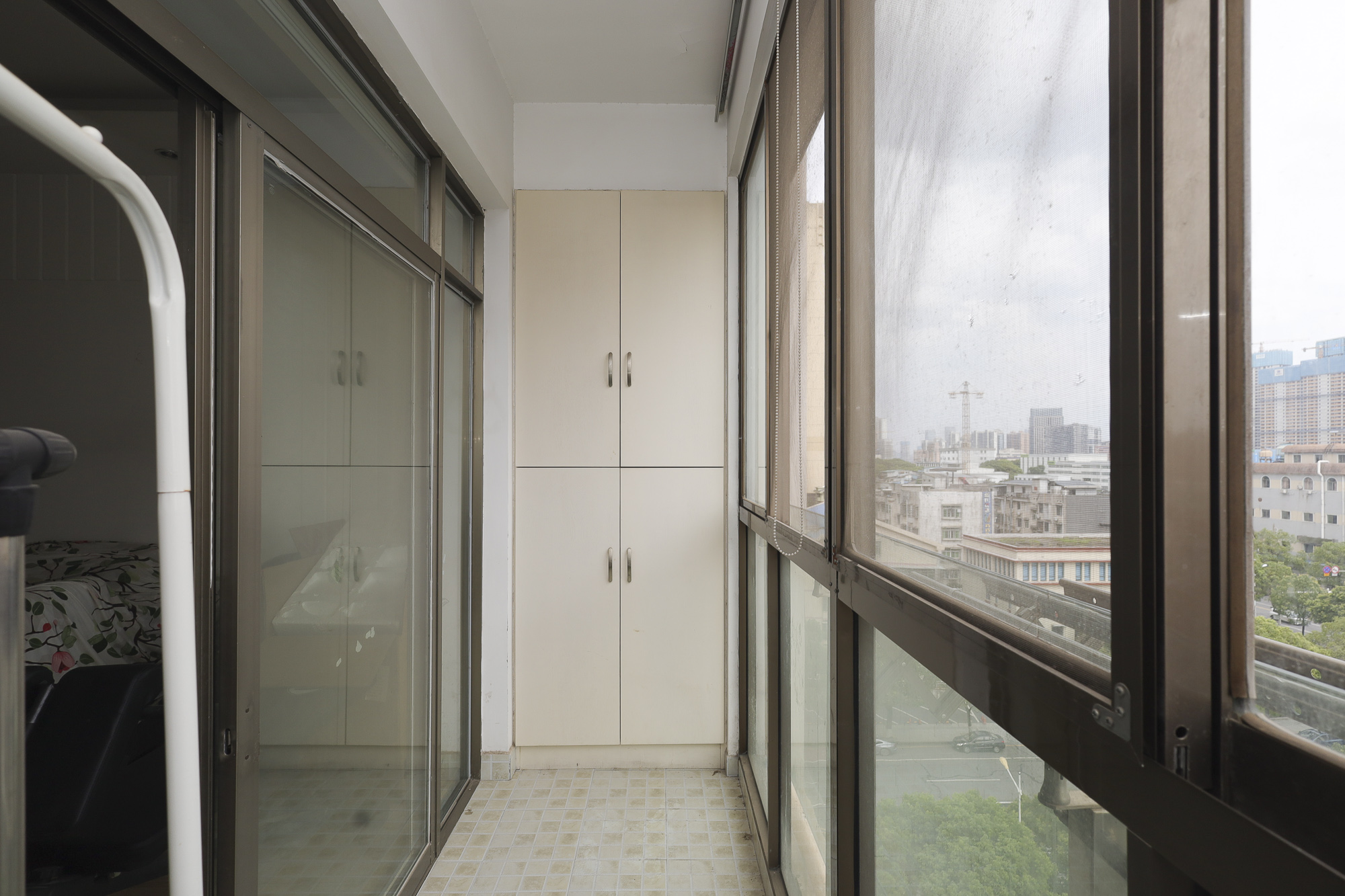 西岸润泽府 3室2厅2卫 150.0万 西岸润泽府 3室2厅2卫 150.0万阳台