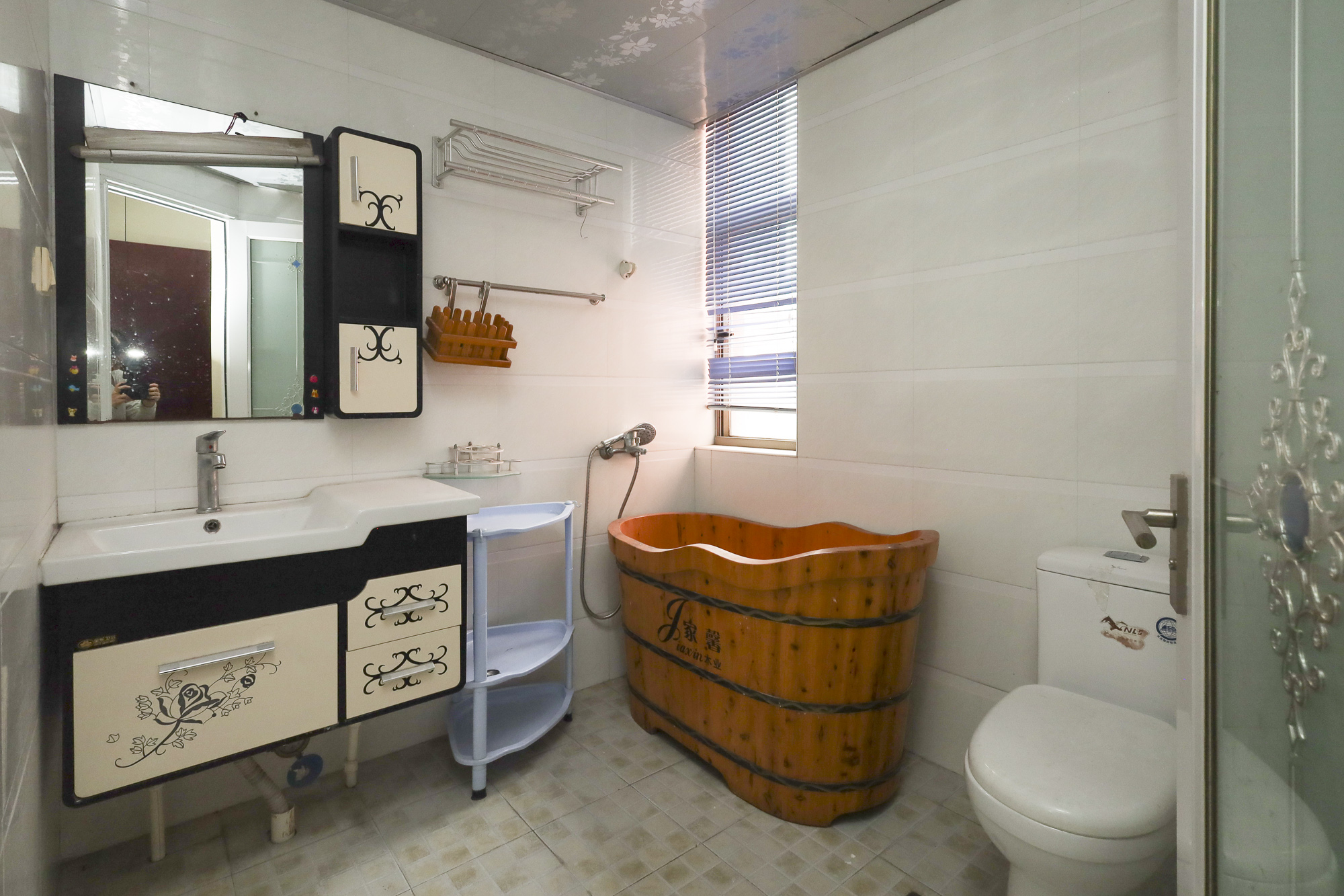 西岸润泽府 3室2厅2卫 150.0万 西岸润泽府 3室2厅2卫 150.0万卫生间