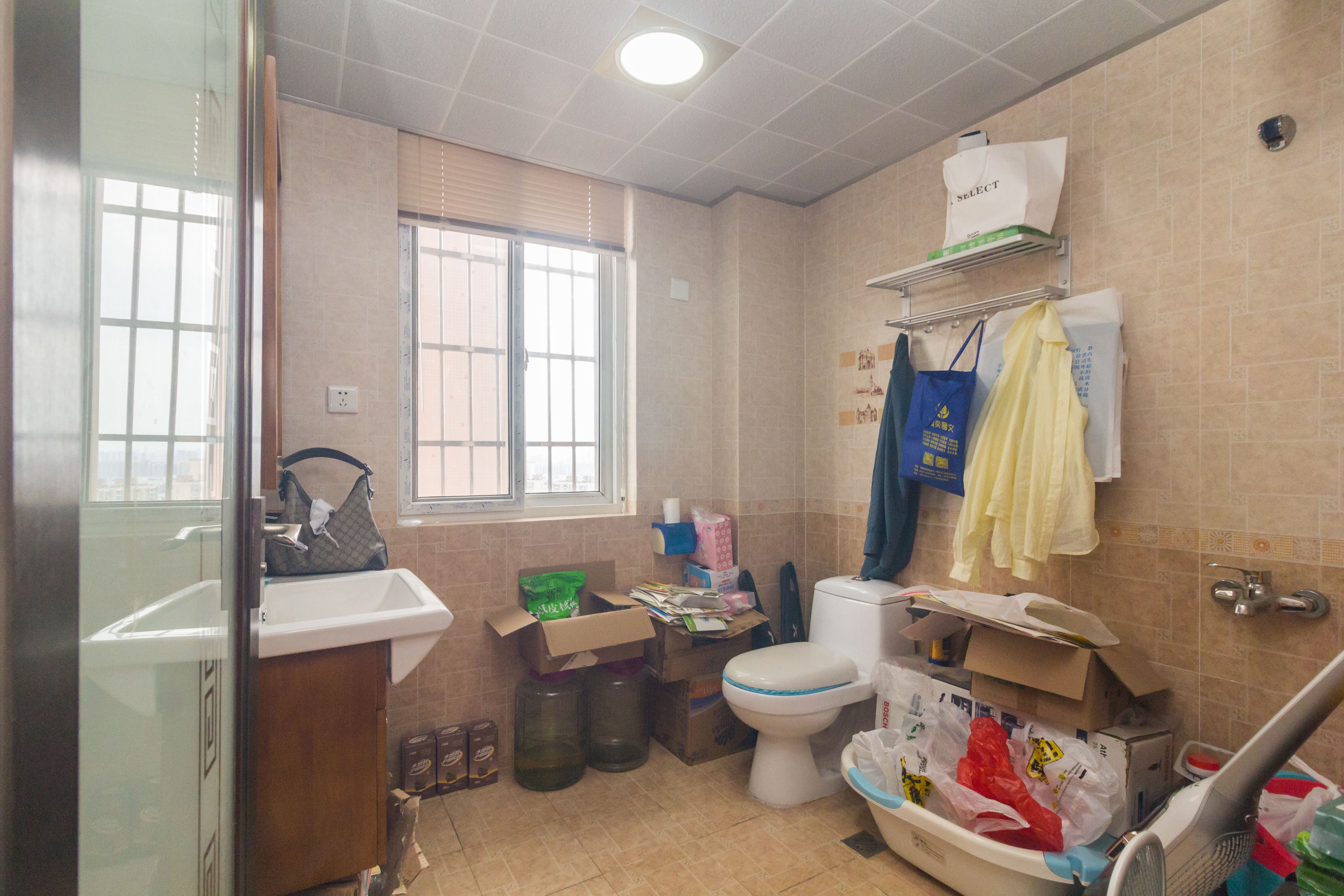 东门尚苑 3室2厅2卫 77.88万 东门尚苑 3室2厅2卫 77.88万卫生间