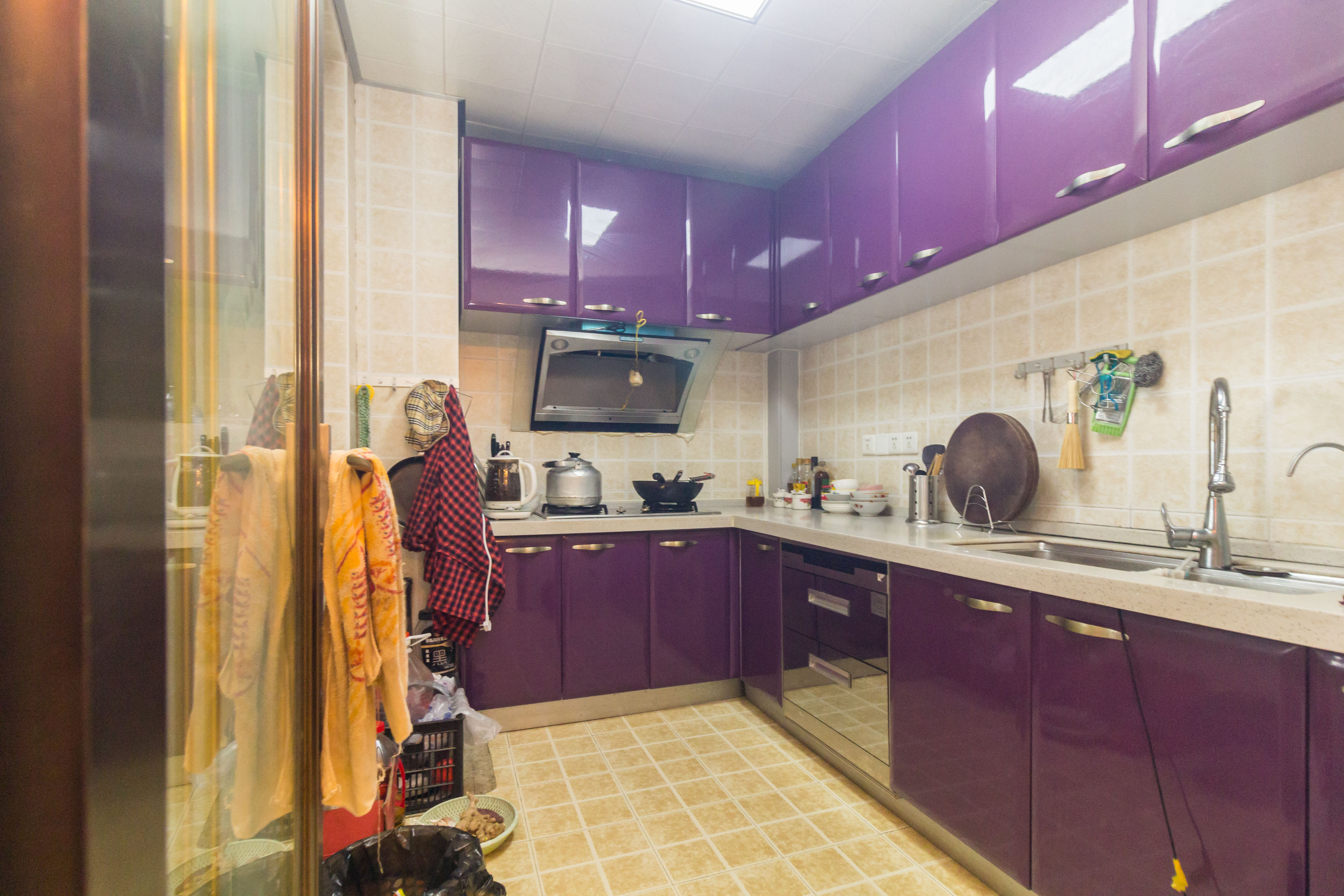 东门尚苑 3室2厅2卫 77.88万 东门尚苑 3室2厅2卫 77.88万厨房