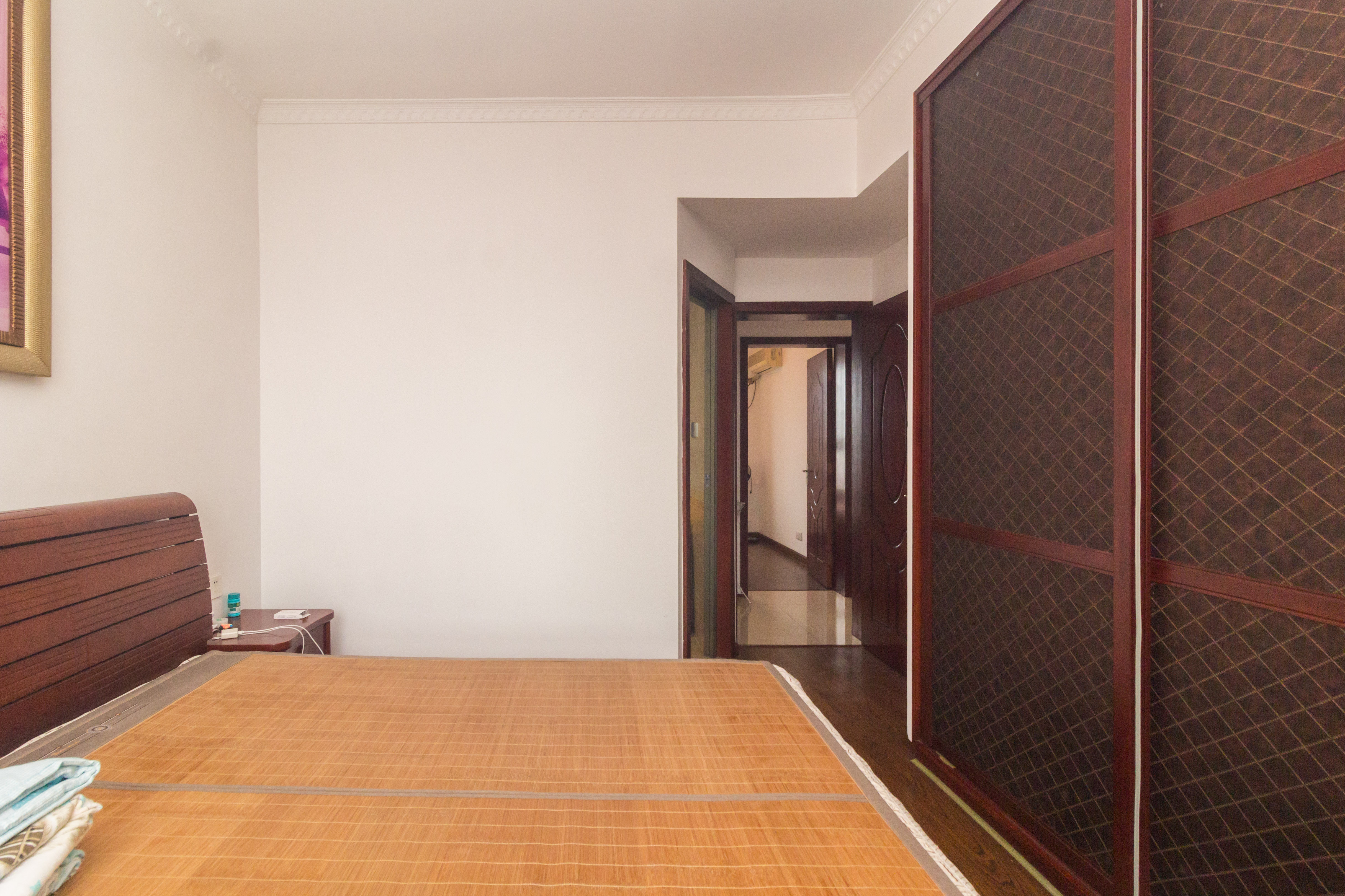 东门尚苑 3室2厅2卫 77.88万 东门尚苑 3室2厅2卫 77.88万卧室