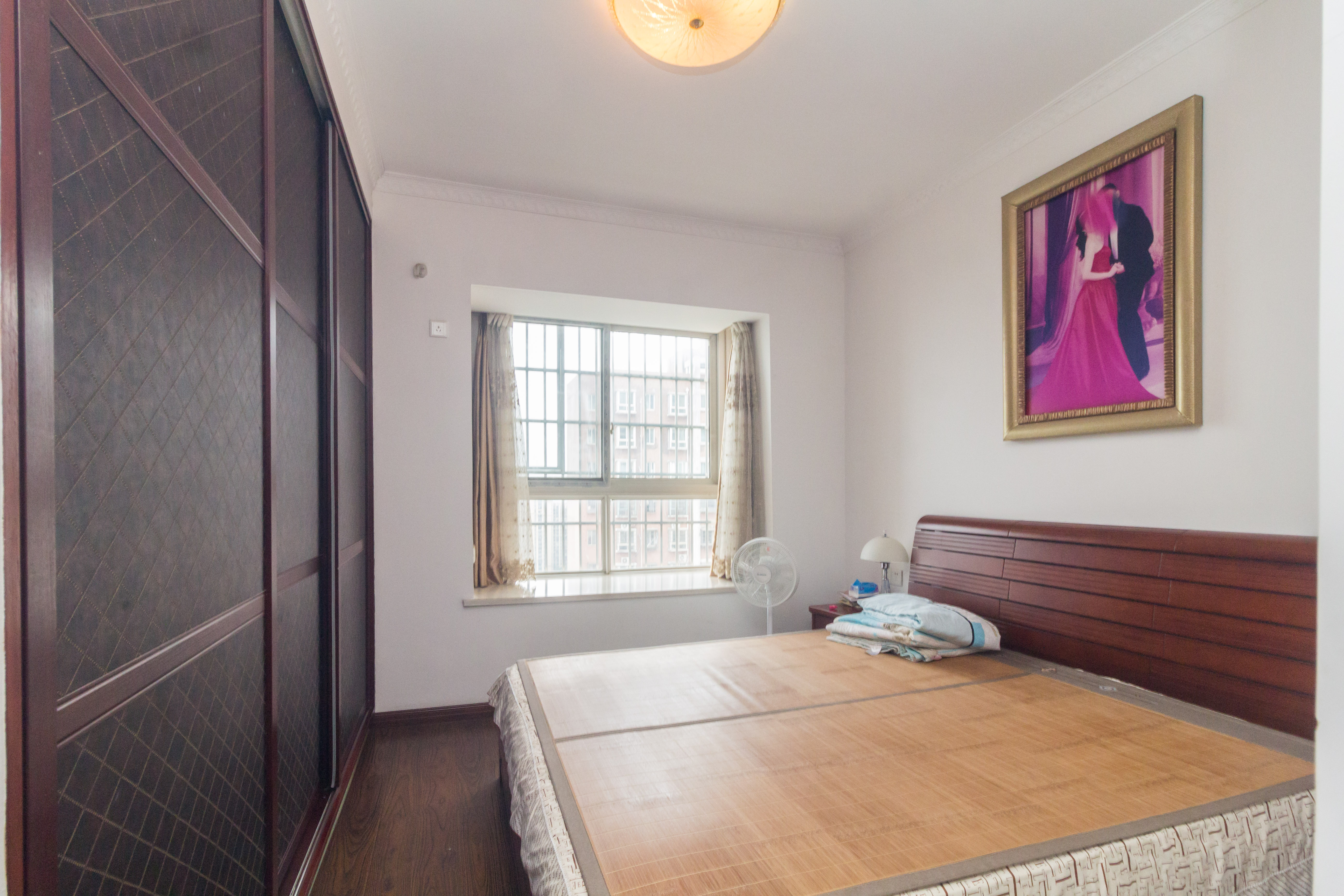 东门尚苑 3室2厅2卫 77.88万 东门尚苑 3室2厅2卫 77.88万卧室