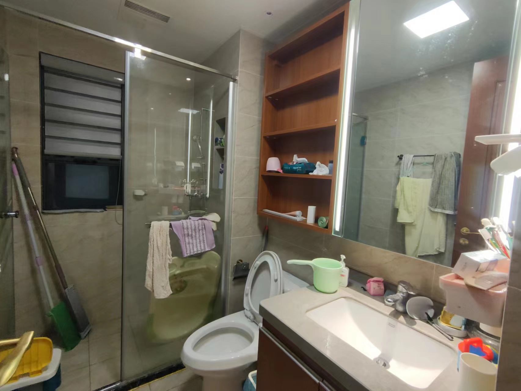 恒大华府 0室0厅0卫 90.0万 恒大华府 0室0厅0卫 90.0万室内图