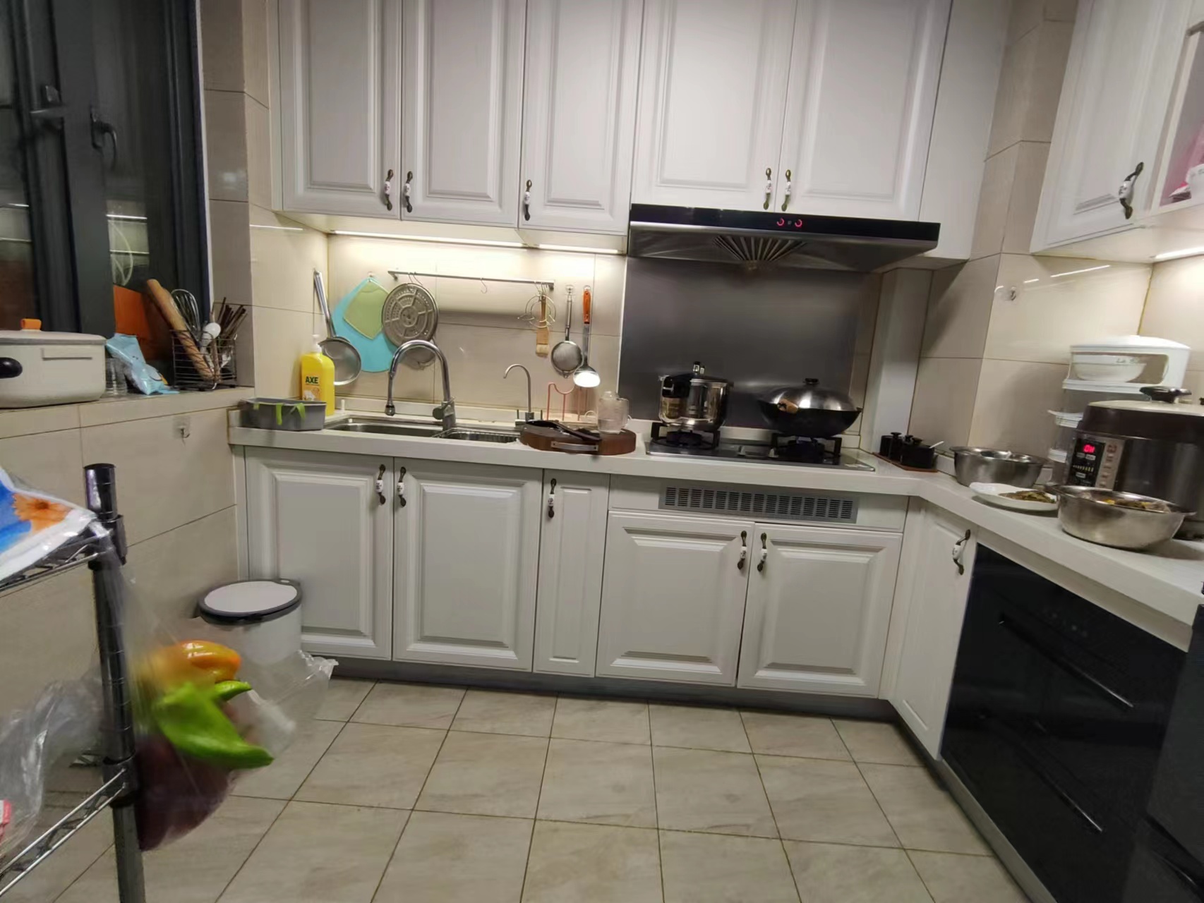 恒大华府 0室0厅0卫 90.0万 恒大华府 0室0厅0卫 90.0万室内图